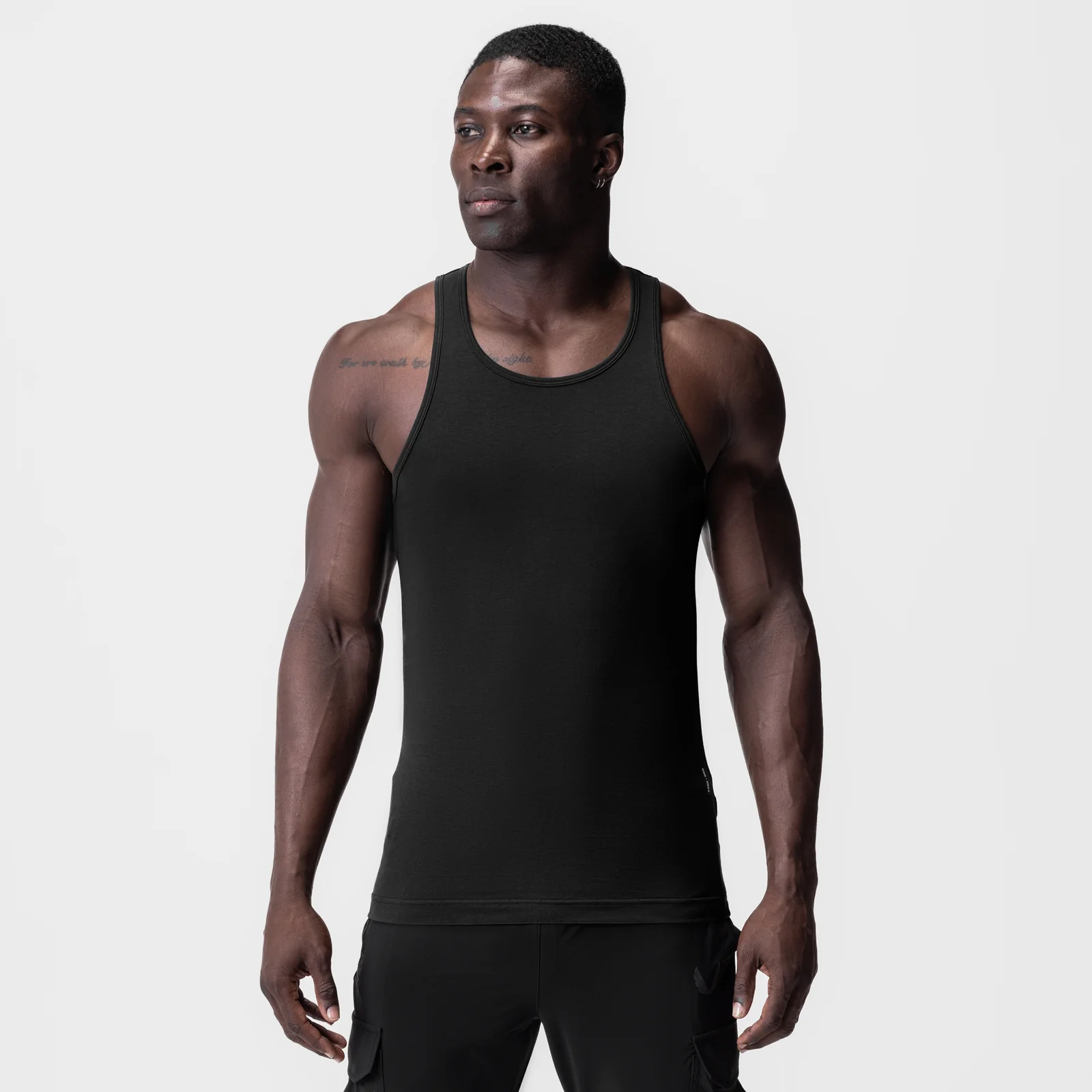 0924. Supima Essential Slim Tank - Black
