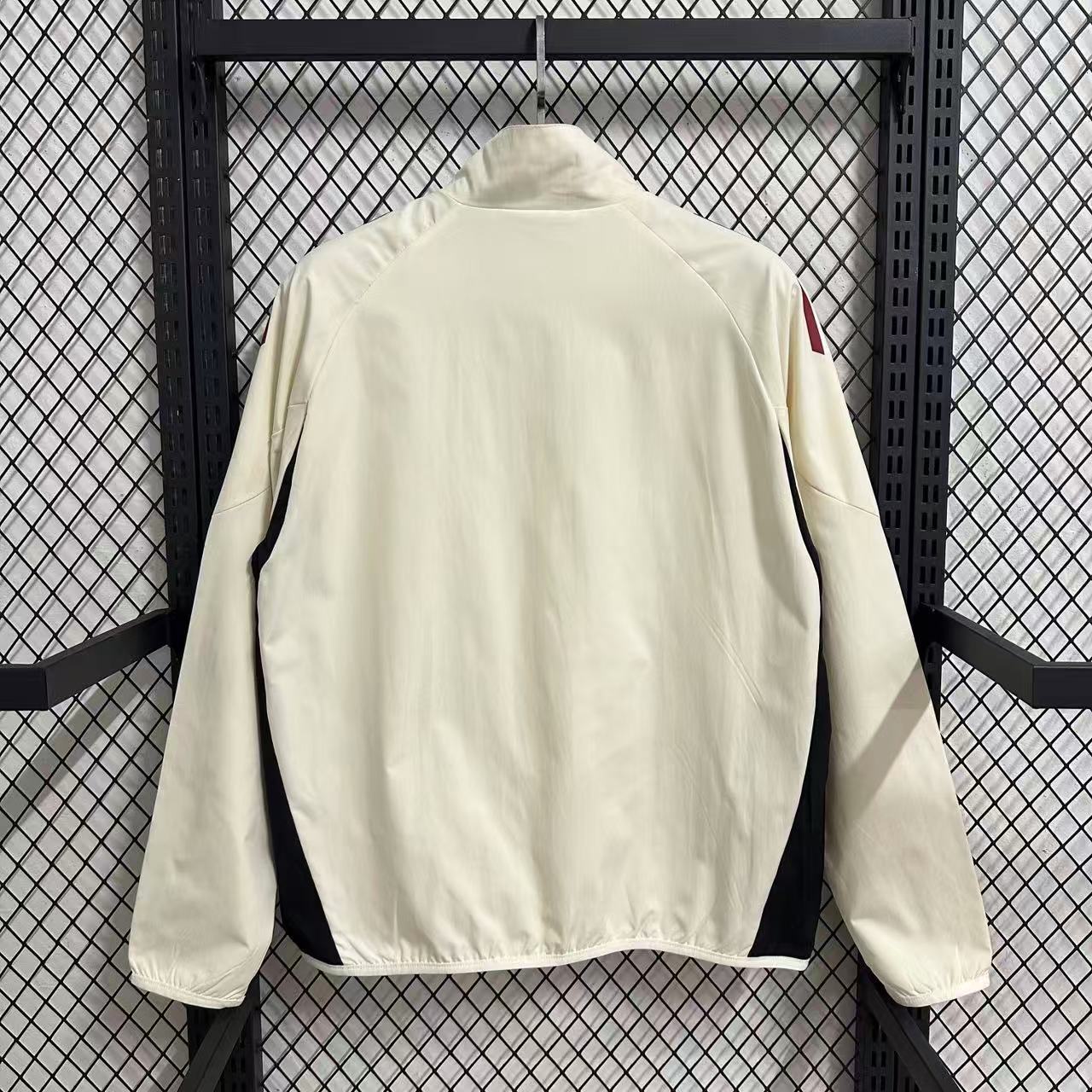 Liverpool Training Windbreaker 2025