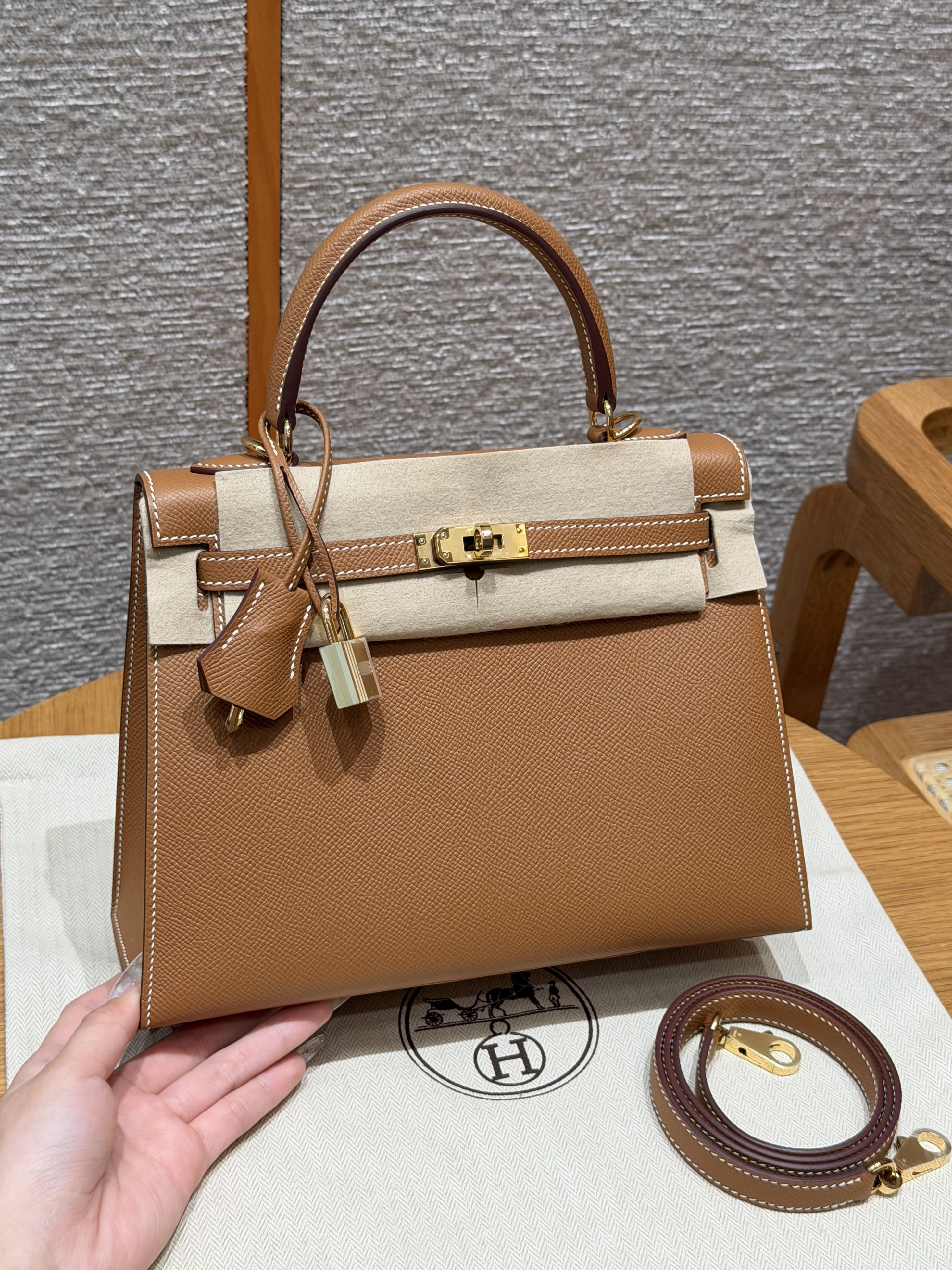 Hermes Gold Epsom Kelly 25