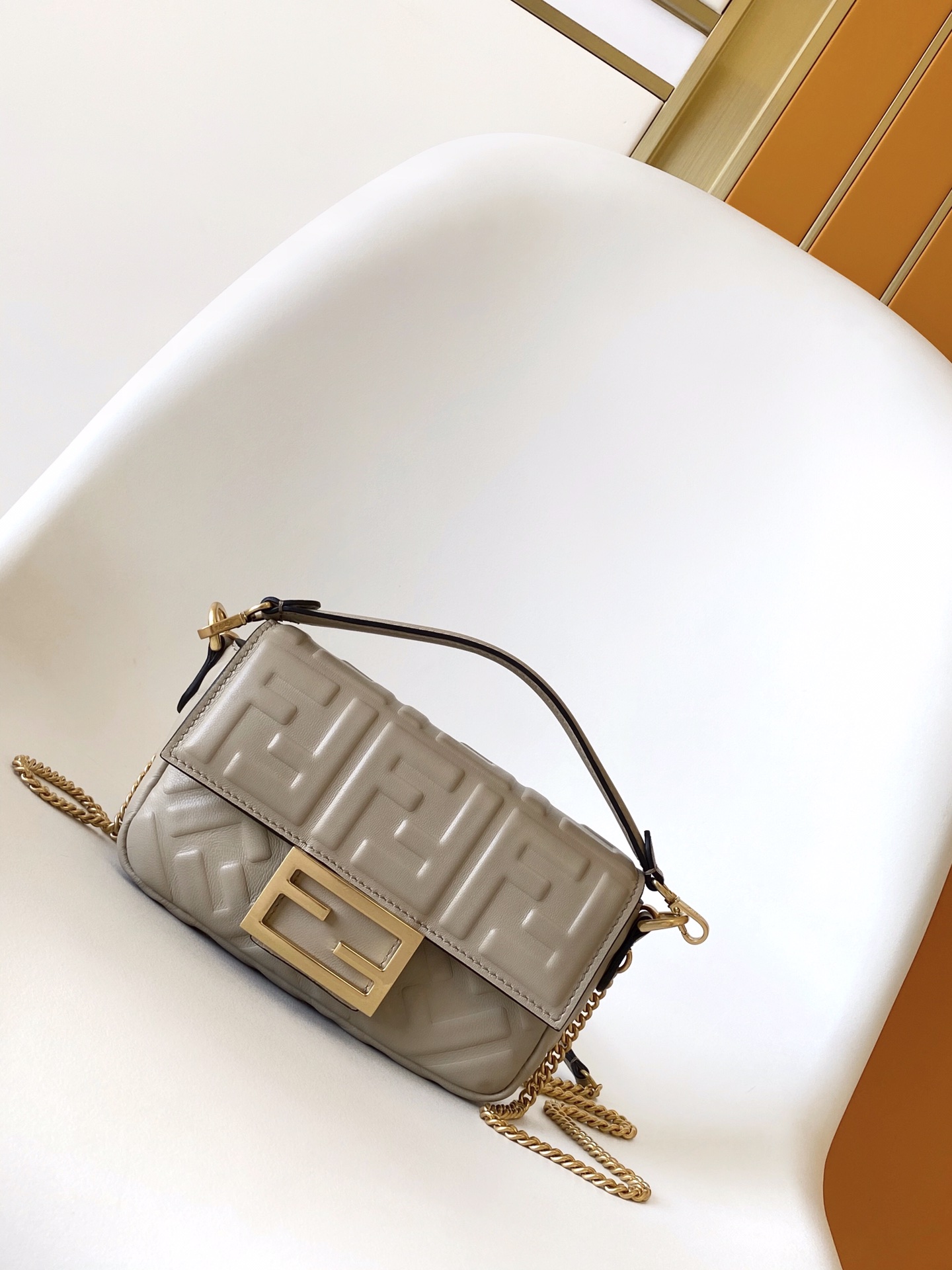Fendi Iconic Mini Baguette Chain Leather Bag-Grey