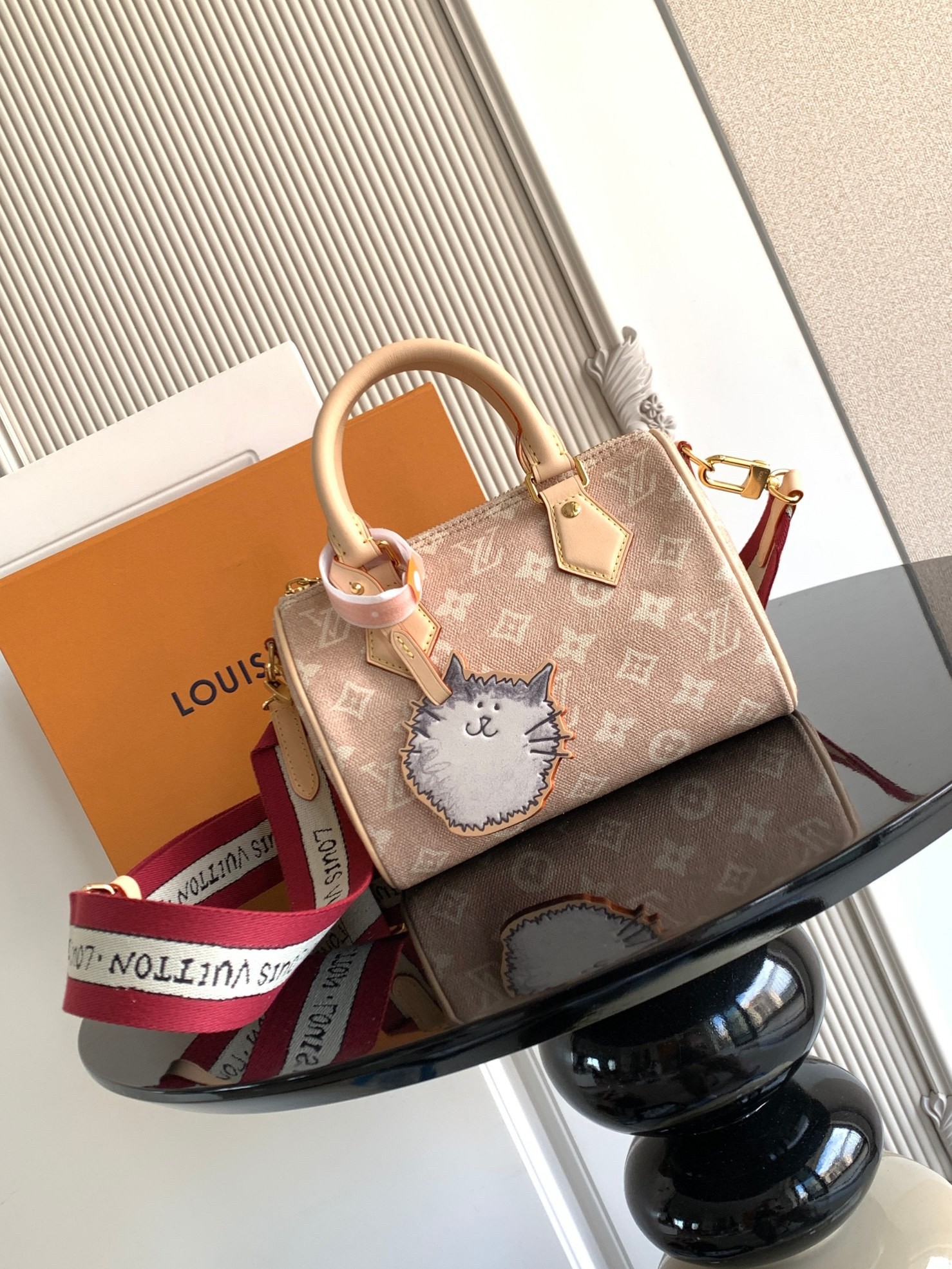 Louis Vuitton LV Speedy 20 Catogram Monogram Emblème Jacquard Canvas Cat Charm Boston Top Handle Bag - KAIROO