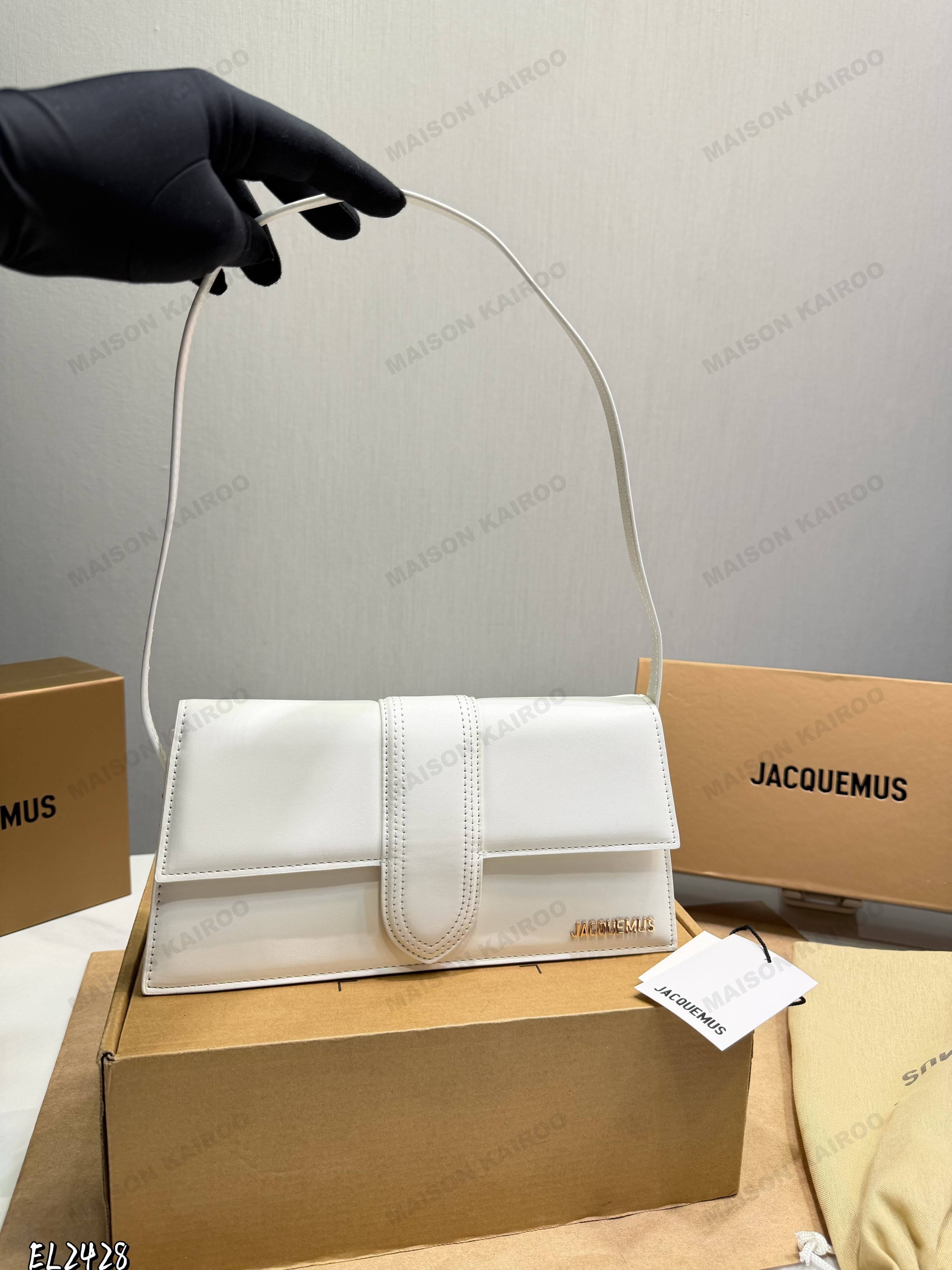 Jacquemus The Long Bambino East West Smooth Leather Tab Flap Hobo Shoulder Bag - KAIROO