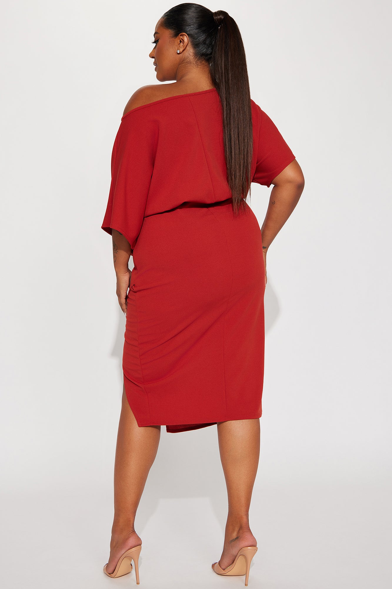 Please Hold Midi Dress - Rust