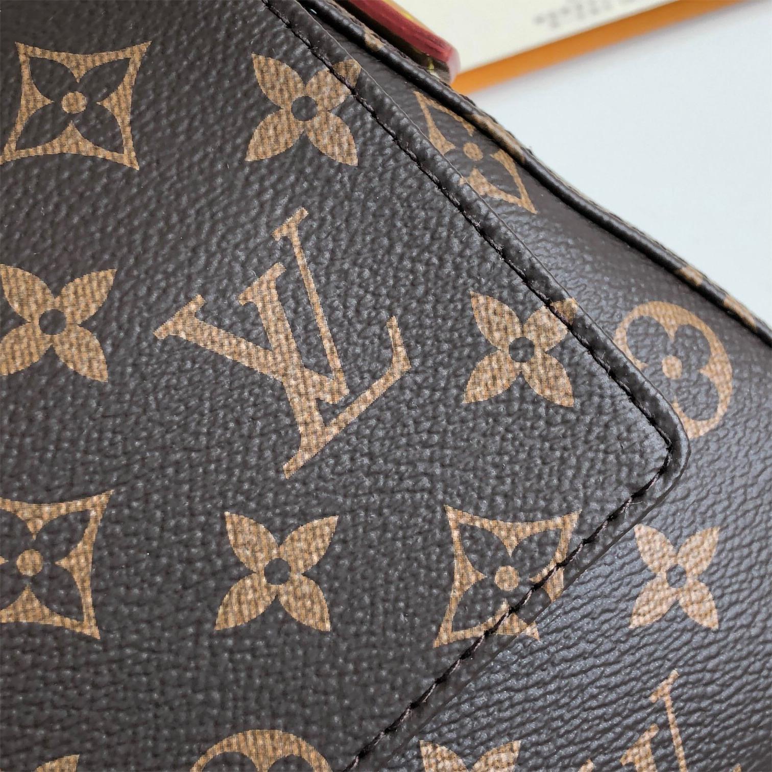 Louis Vuitton LV -Looping mm round handle shoulder bag