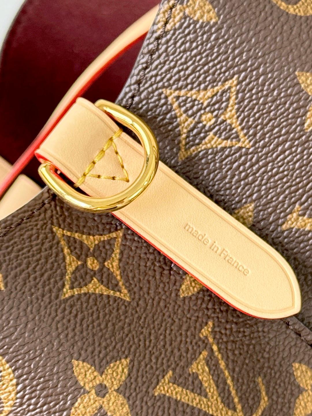 Louis Vuitton LV Néonoé BB bag