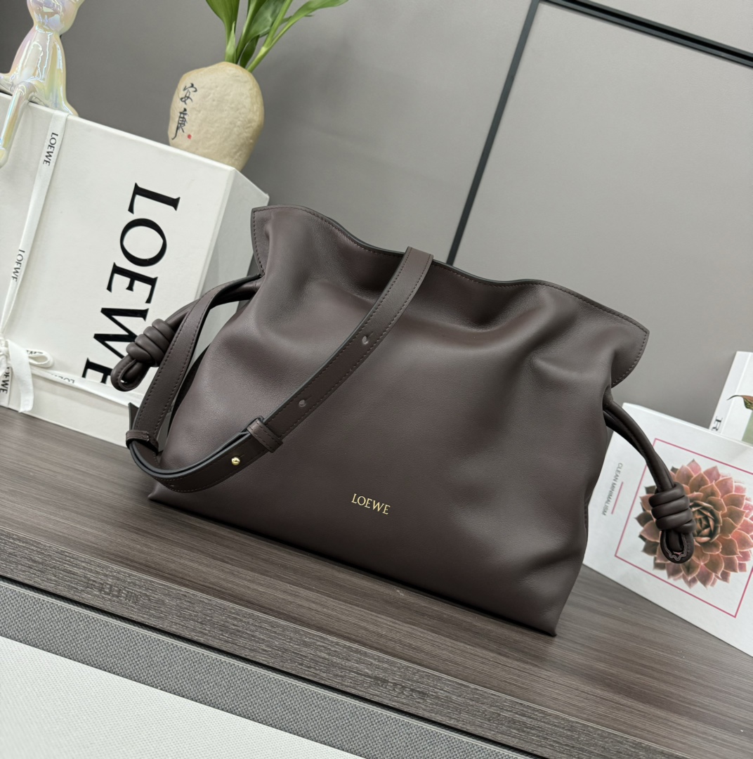Loewe Medium Flamenco Nappa Clutch /Shoulder Strap-Chocolate