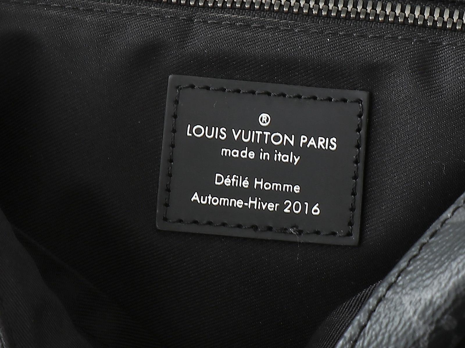 Louis Vuitton LV Voyager messenger bag