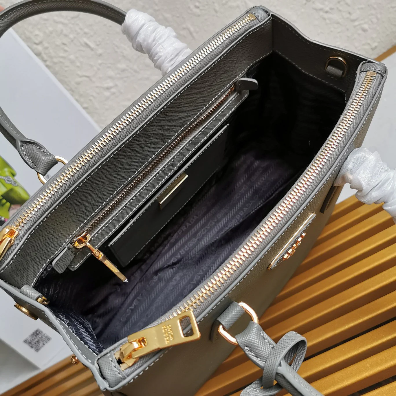 Prada GALLERIA 28 BAG IN DARK GREY SAFFIANO LEATHER