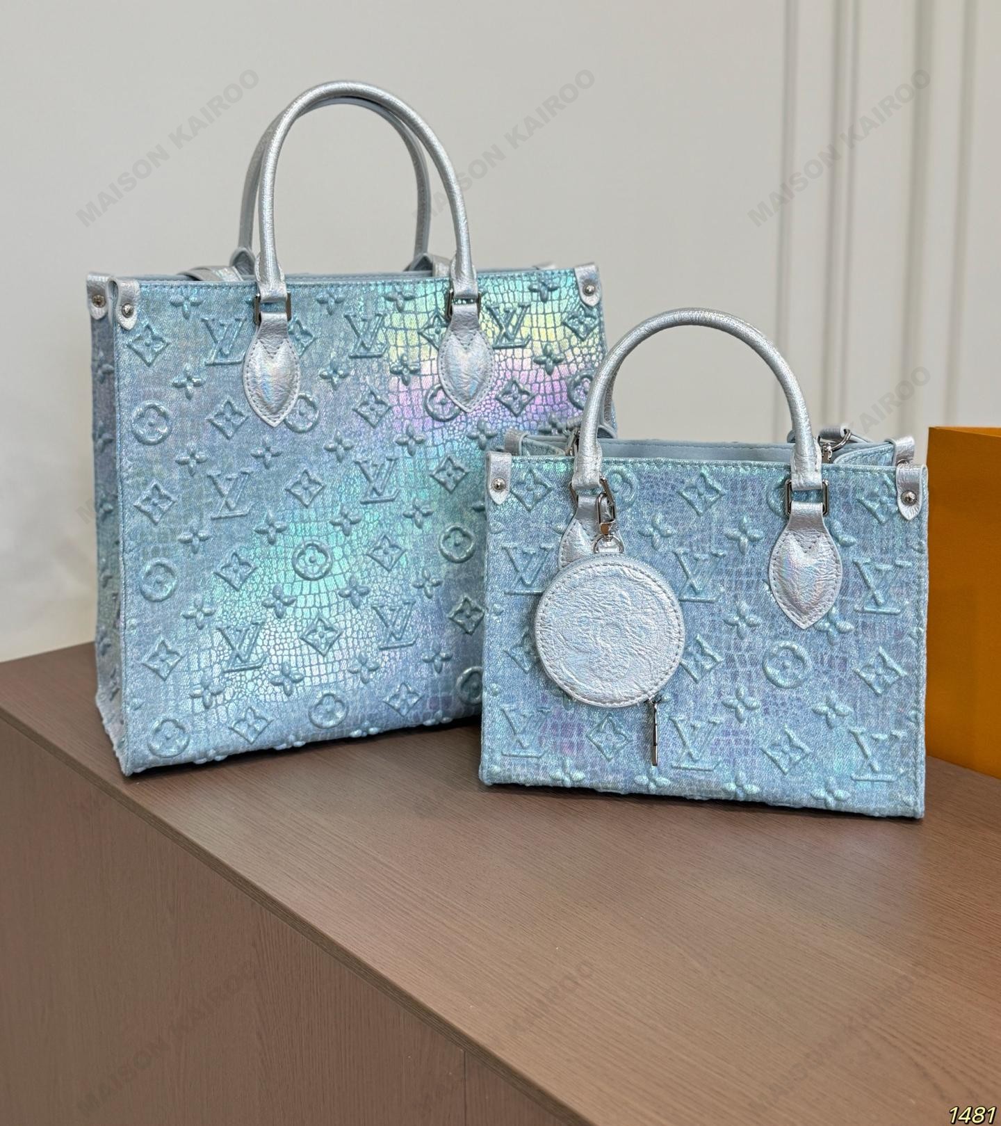 Louis Vuitton LV OnTheGo PM/MM Blue Iridescent Croc Monogram Embossed Leather Tote Top Handle Bag - KAIROO