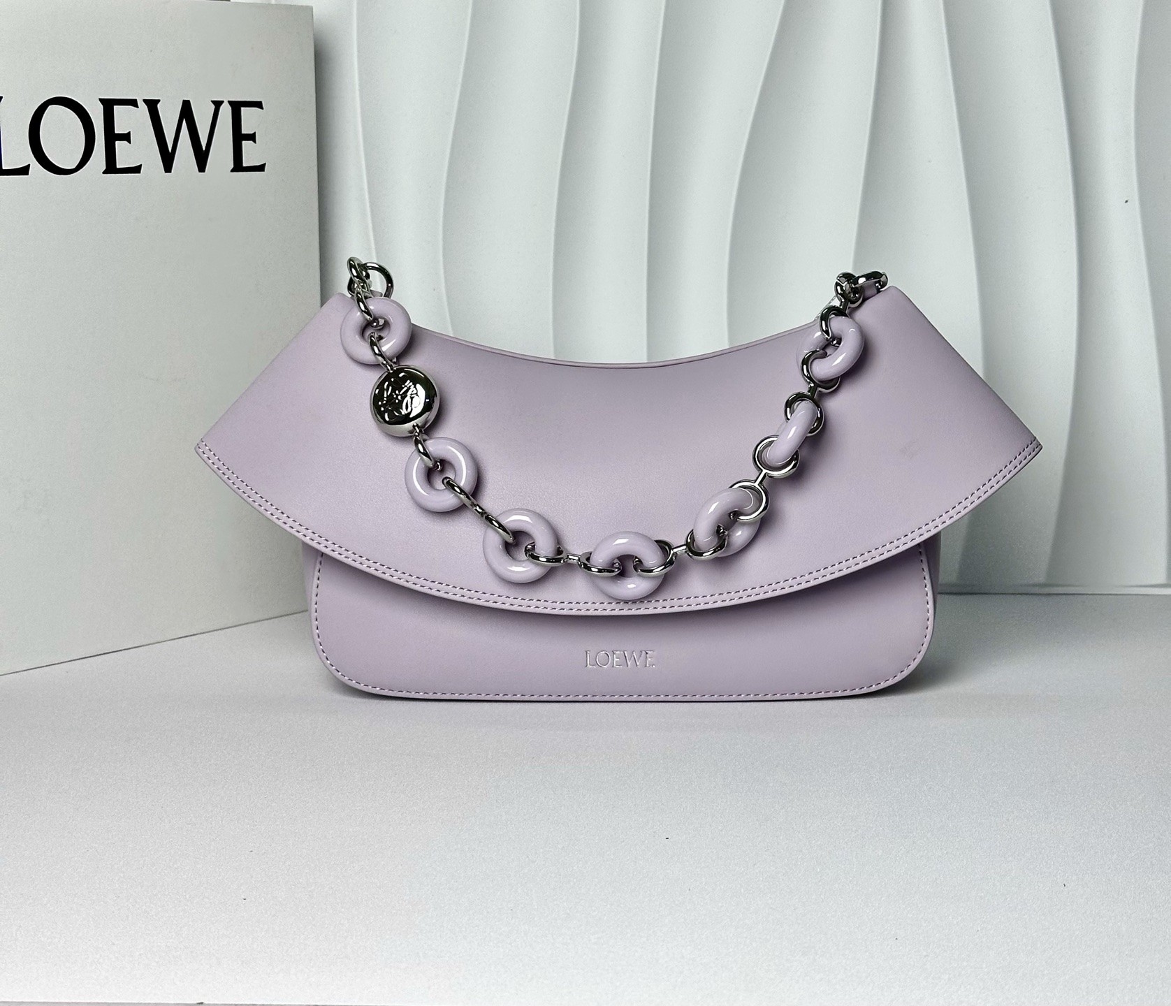 Loewe Lavender Smooth Leather Pebble Anagram Donut Chain Link Flap Wave Hobo Shoulder Bag - KAIROO