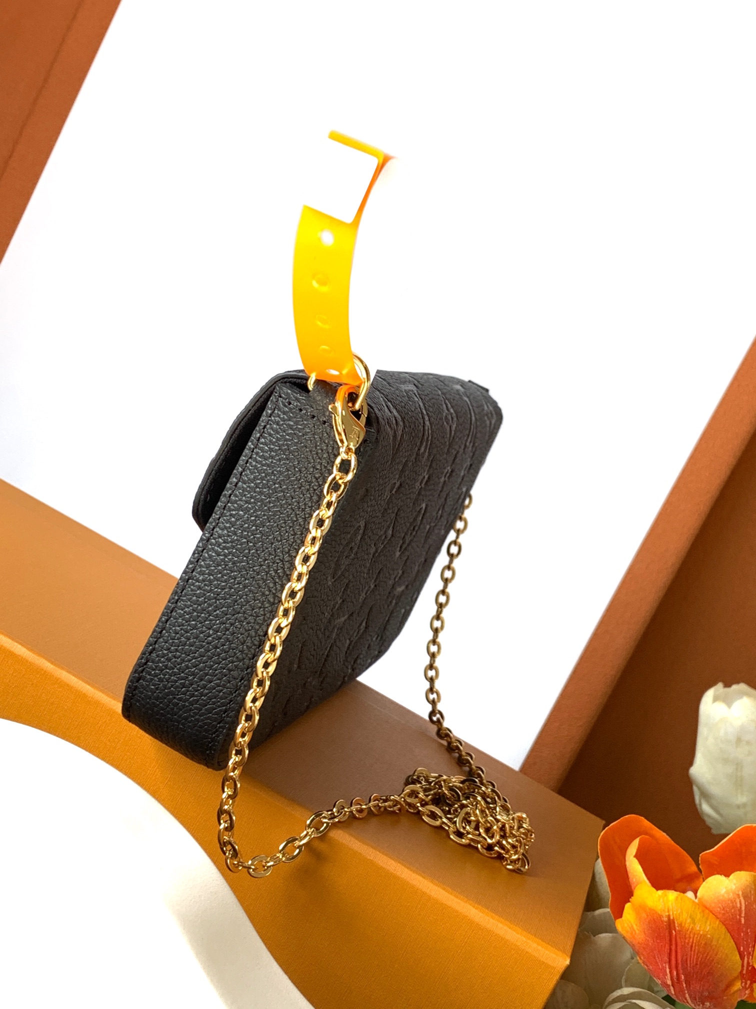 M82477 LV Pochette Felicie Flap Pouch