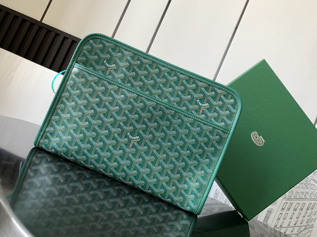 Goyard Jouvence Toiletry Bag in Green