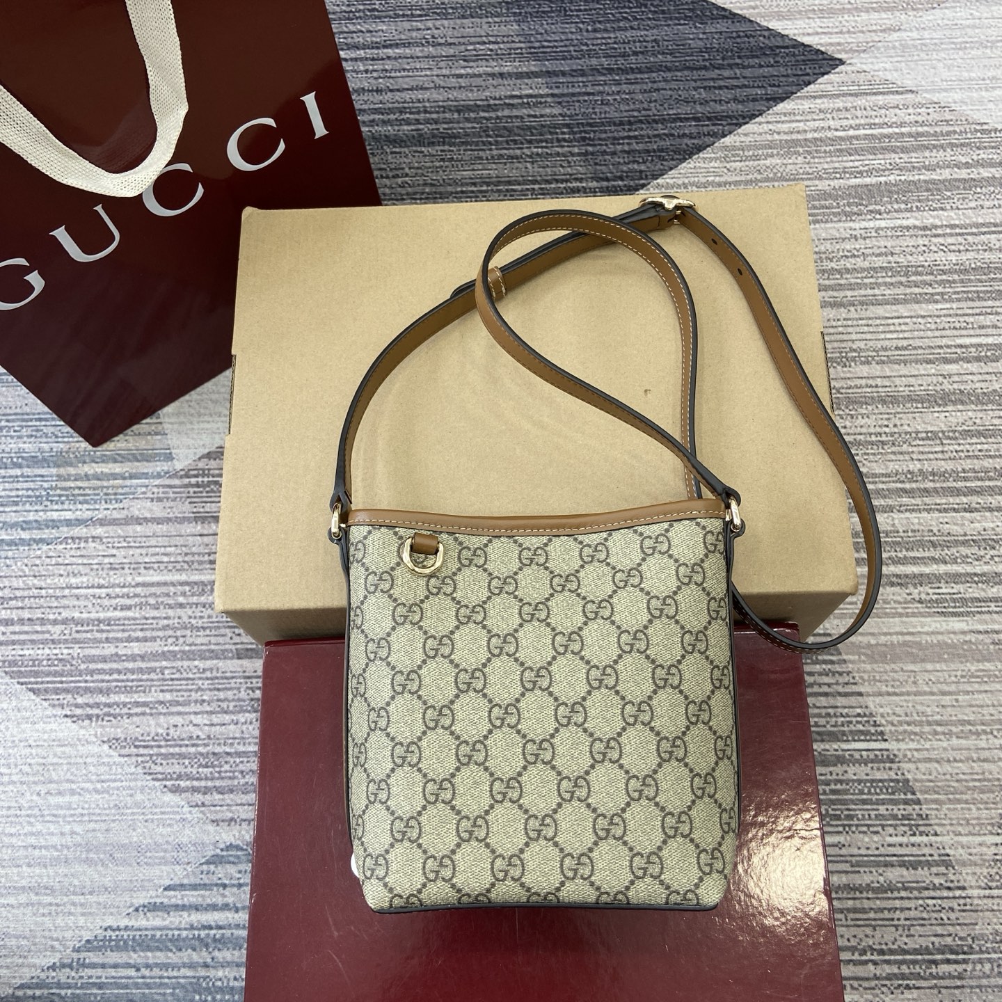 Gucci Bags Emblem Letter Interwoven Pattern Coated Fabric