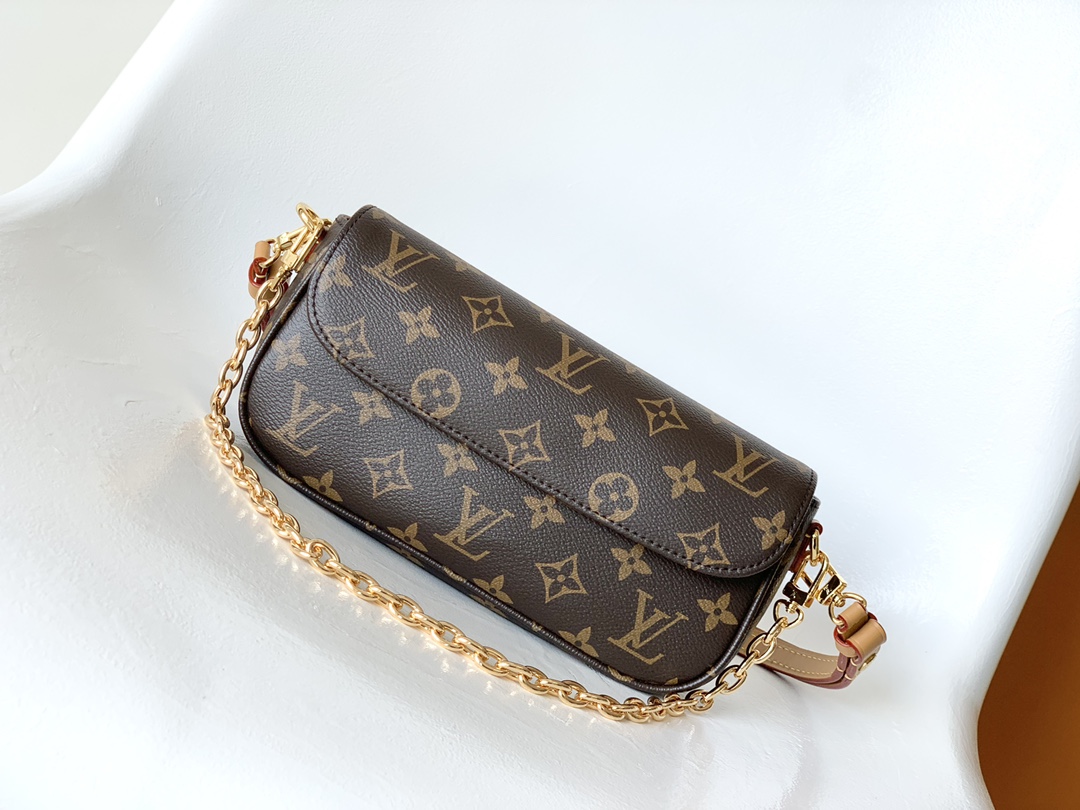 Louis Vuitton LV 10A Handbag Shoulder Bag On Chain Ivy M81911