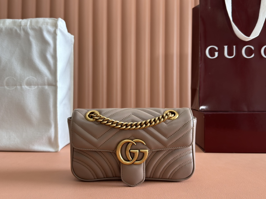 GG Marmont small shoulder bag 446744