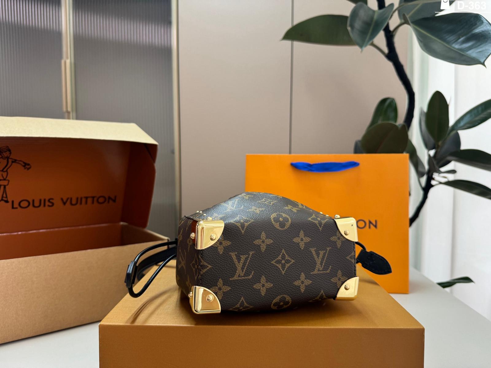Louis Vuitton LV Nano Noe Trunk