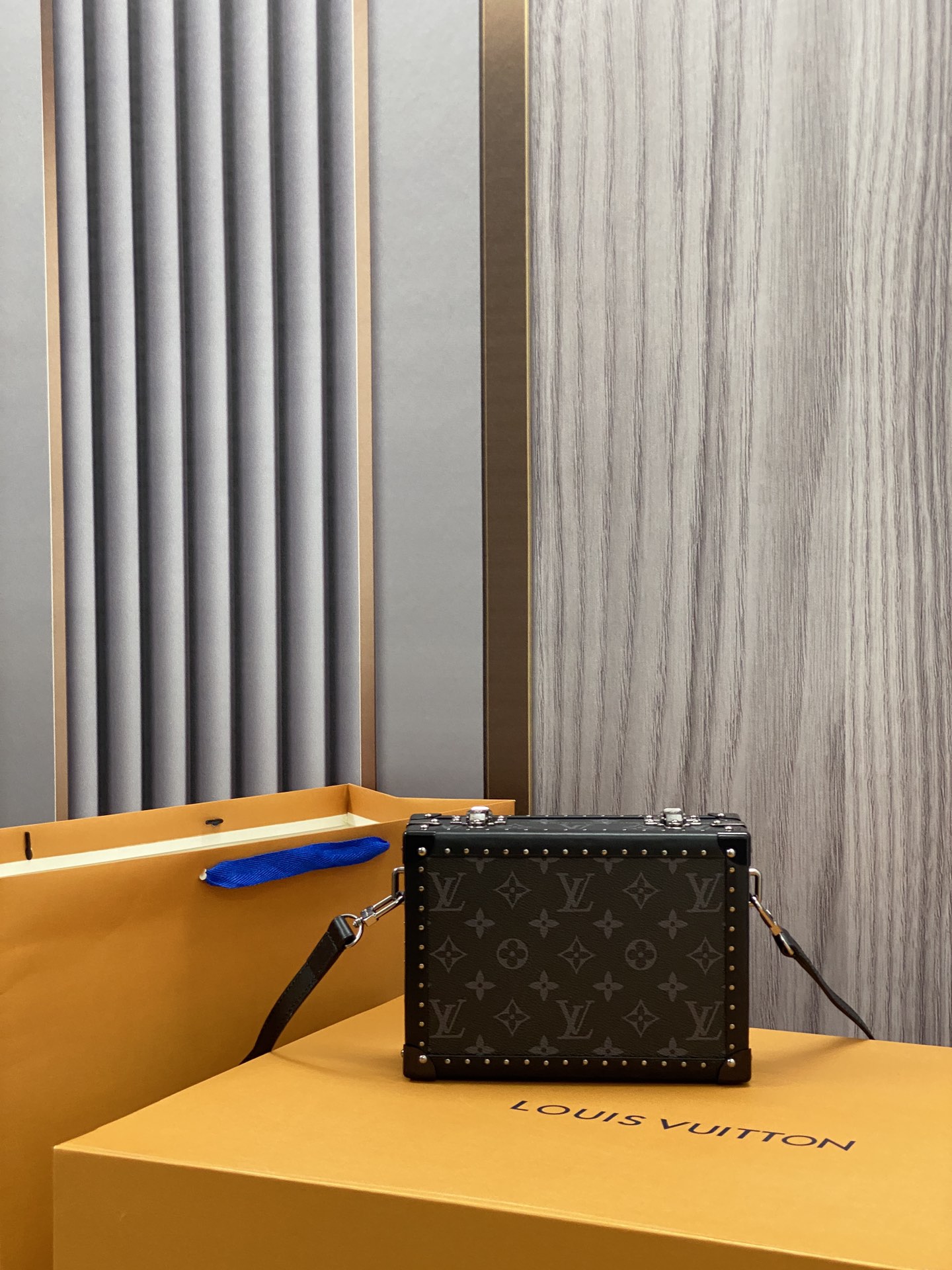 Louis Vuitton LV Clutch Box M20251