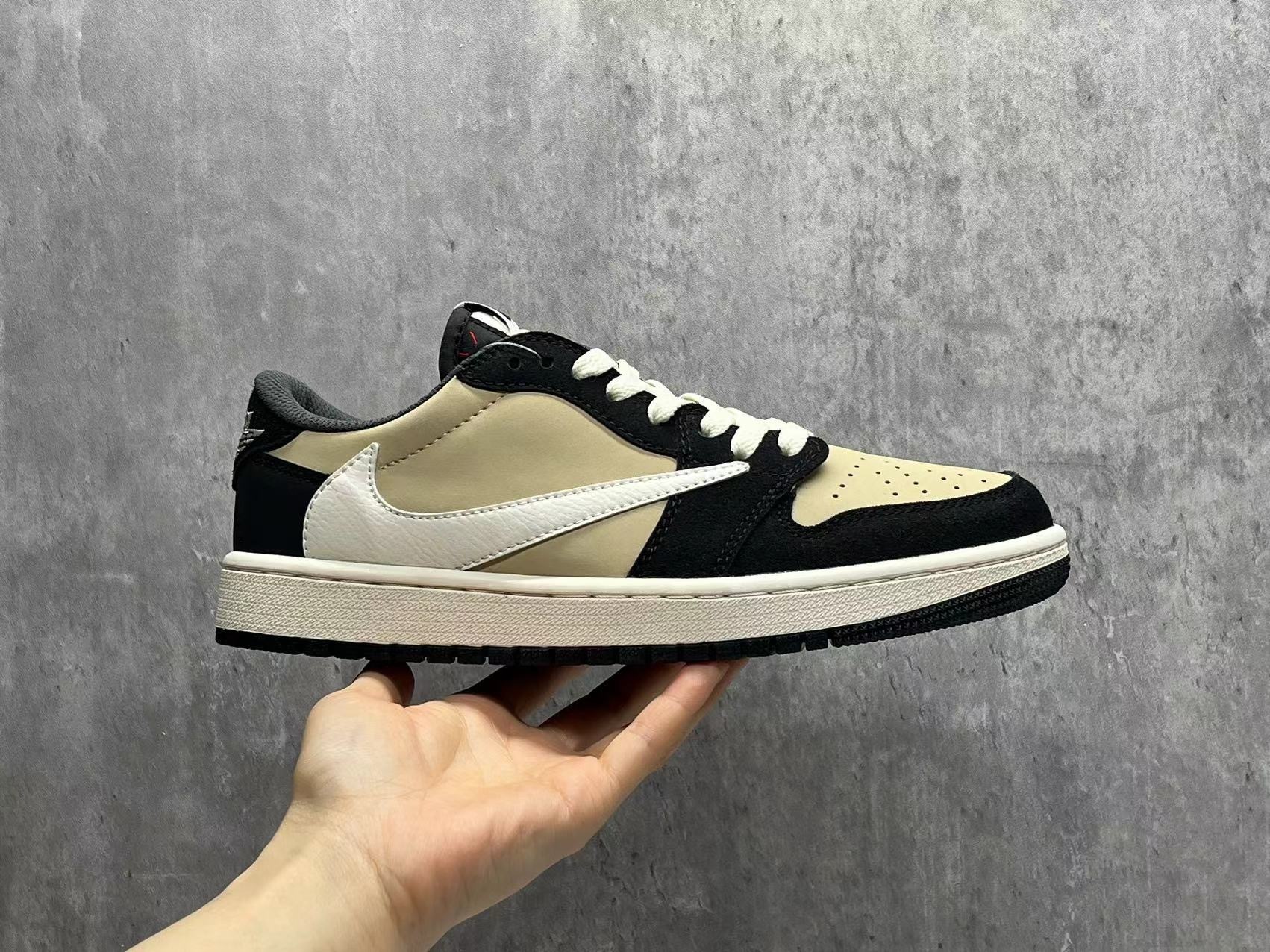 2025-26 AJ1 US Men's Sizes6 to 11 in half sizes Dark Black Low cut Inverted Hook Shoes tianlong