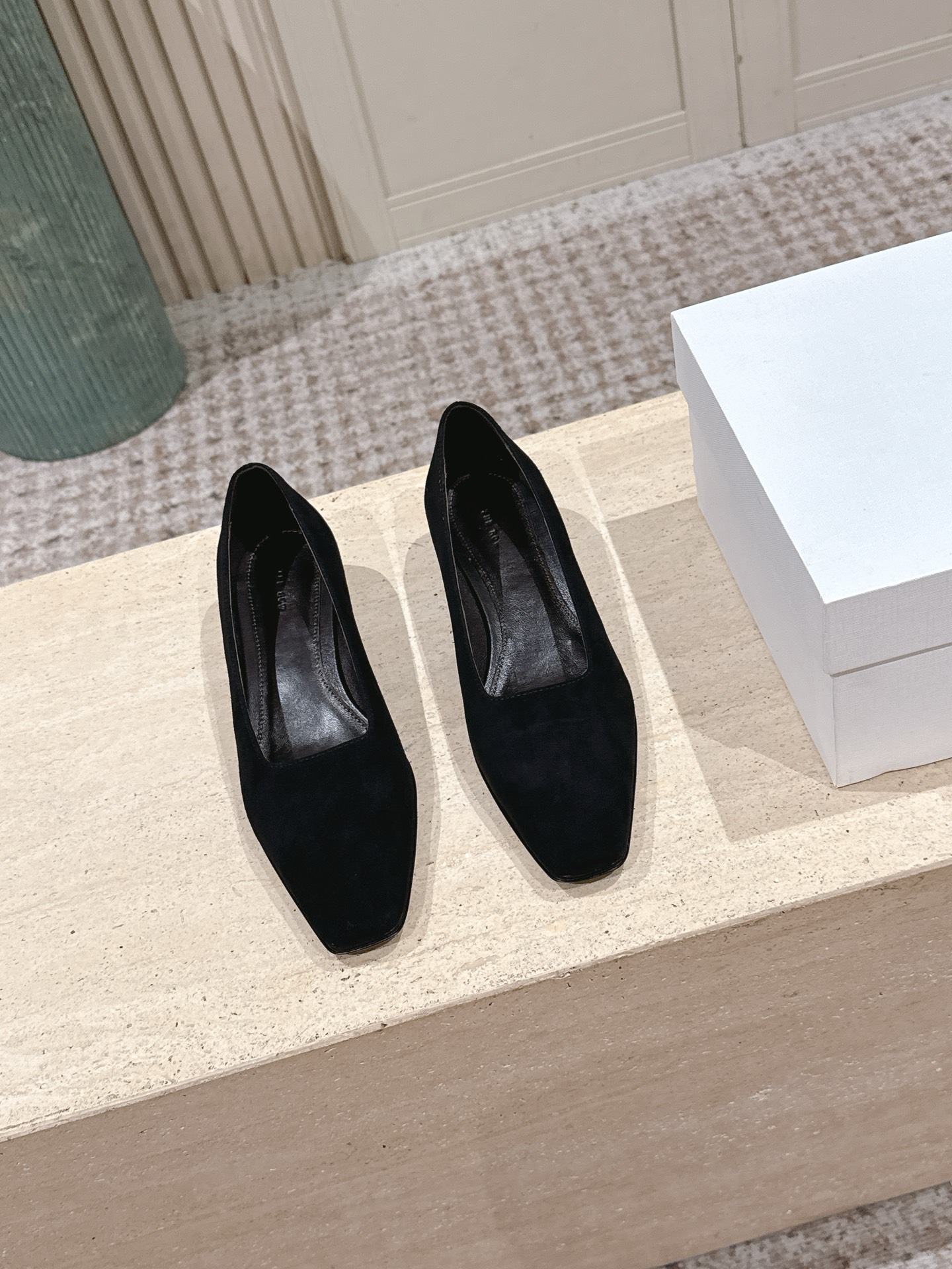 The Row Low Heel Leather Pump