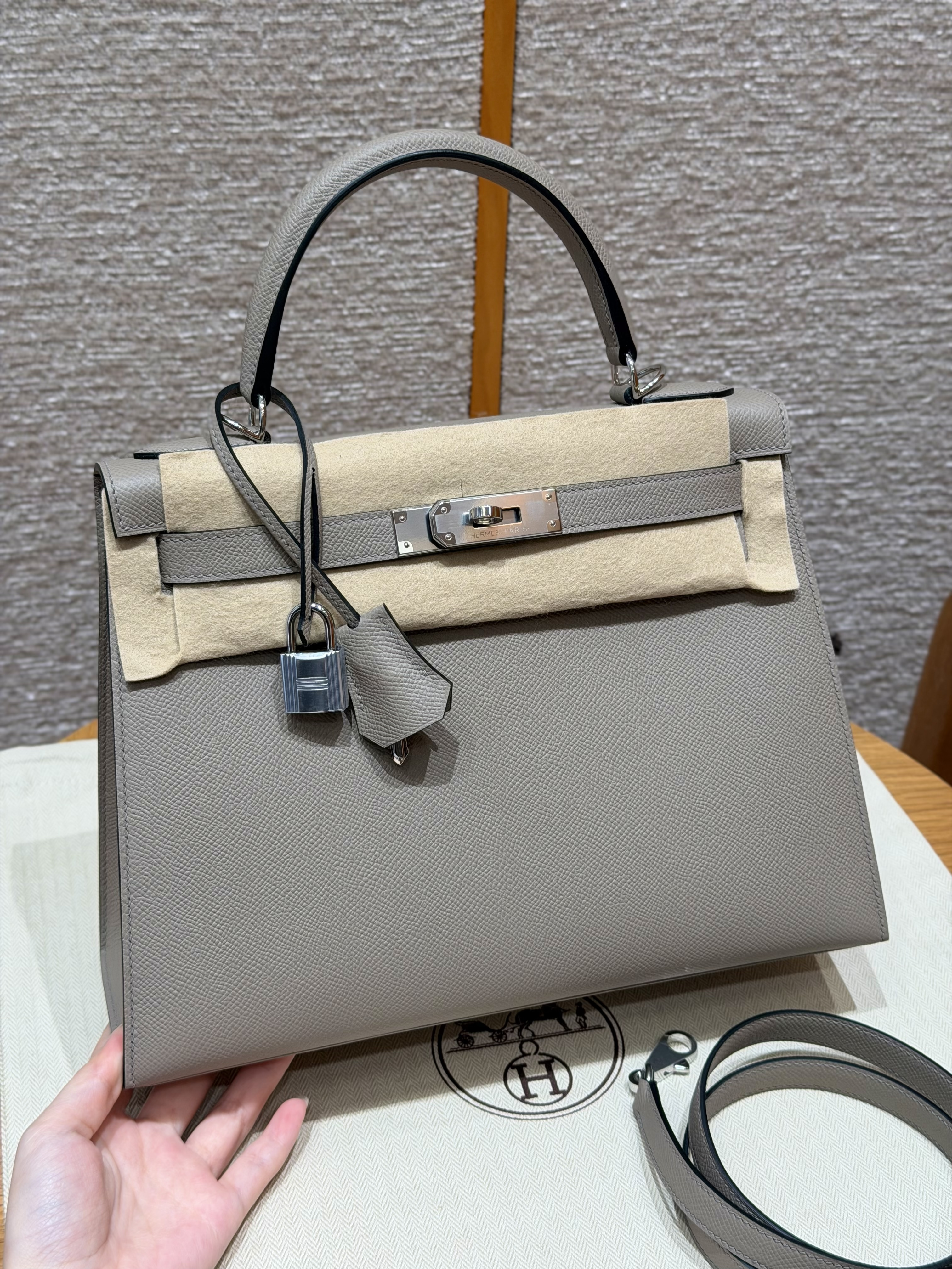 Hermes Gris Asphalted Epsom Kelly 28