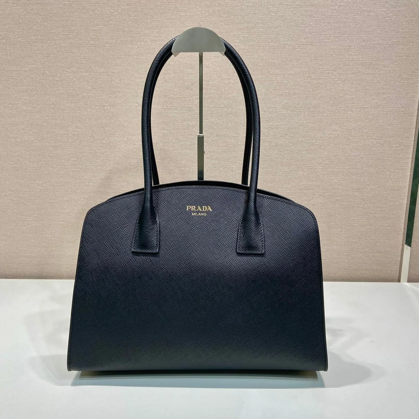 Prada SHOPPING BAG 36 IN BLACK SAFFIANO LEATHER