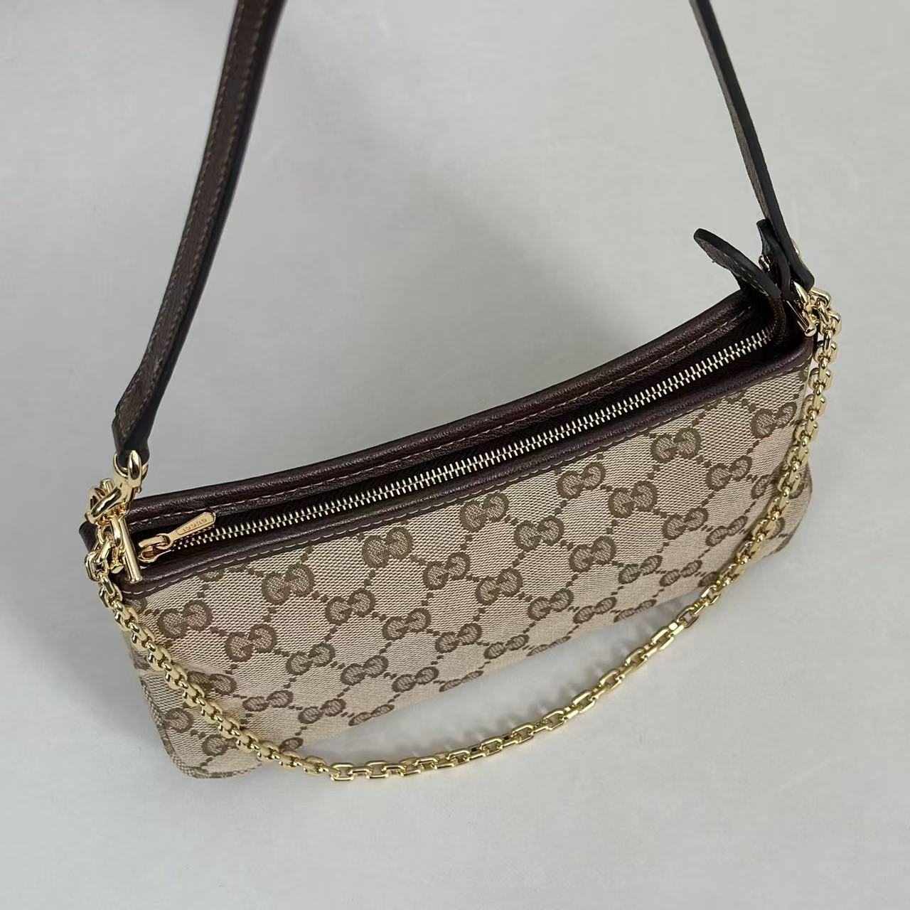 GUCCI gold chain single-shoulder bag