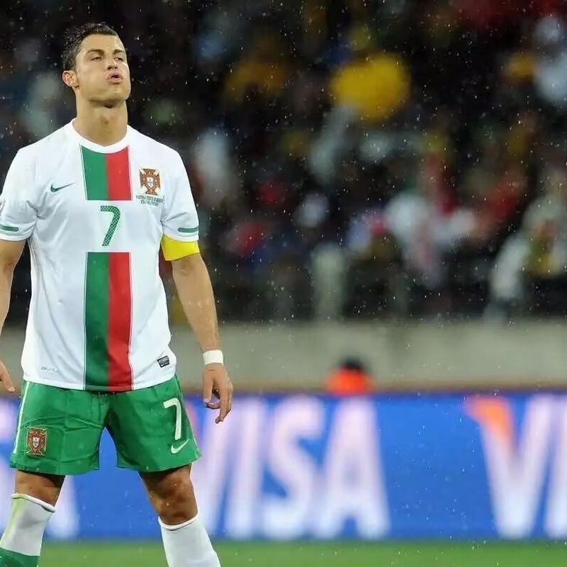 Retro 2010 Portugal World Cup Away Player Long Sleeves Edition
