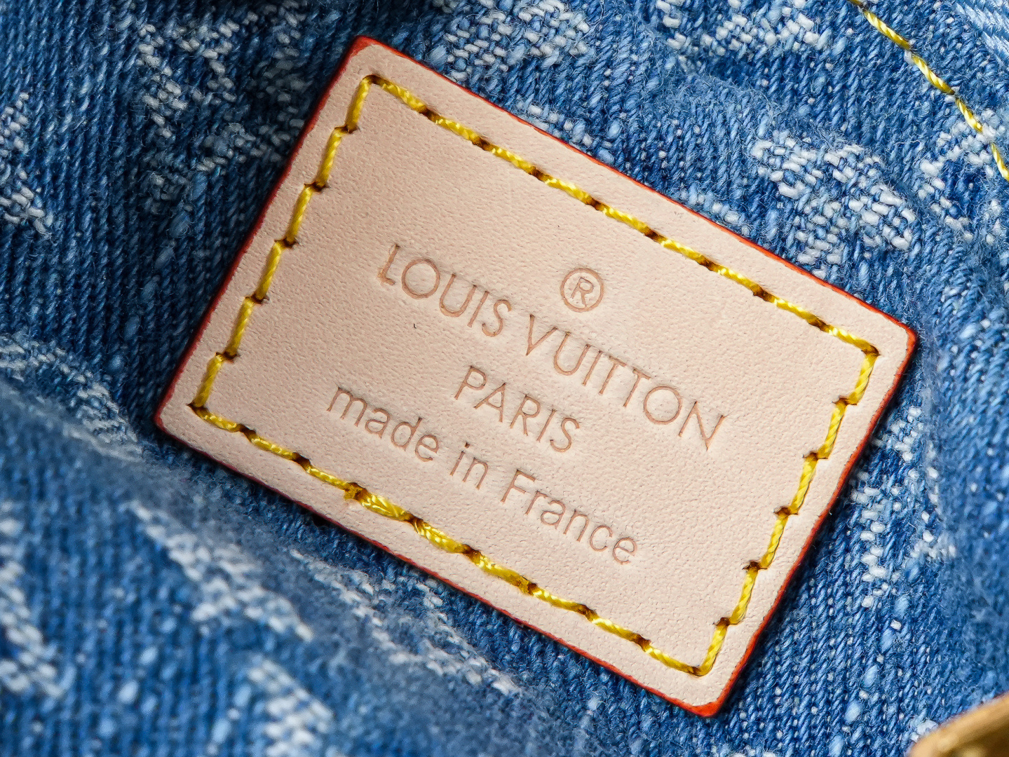 Louis Vuitton Pochette Valley handbag