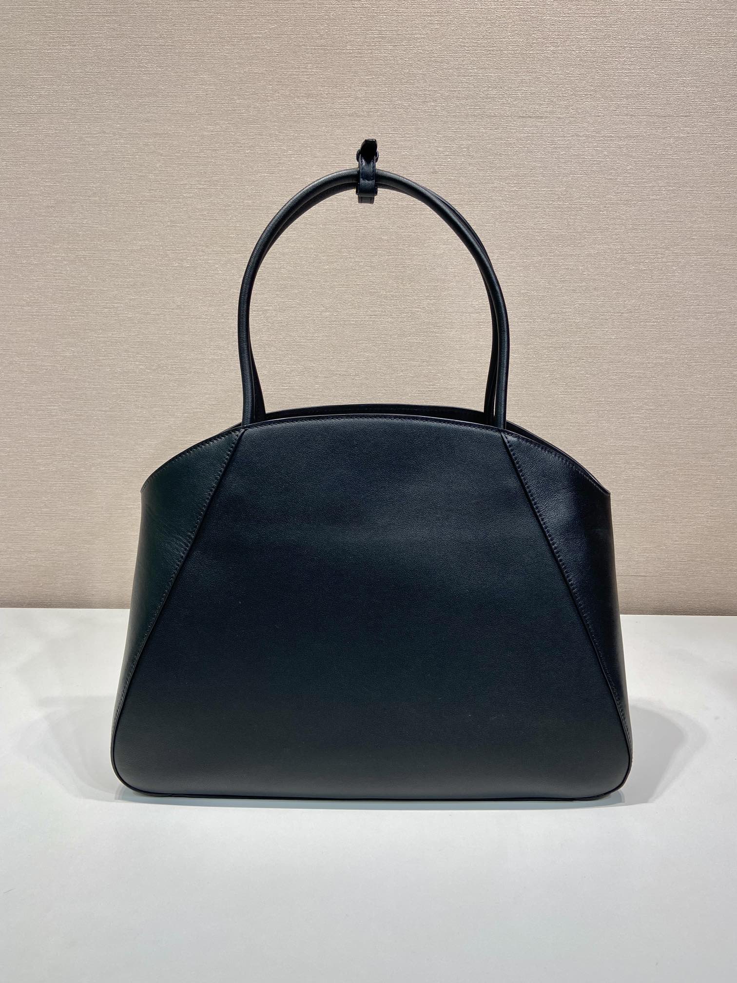 Prada ELEGANT TOTE BAG 40 IN BLACK SMOOTH CALFSKIN