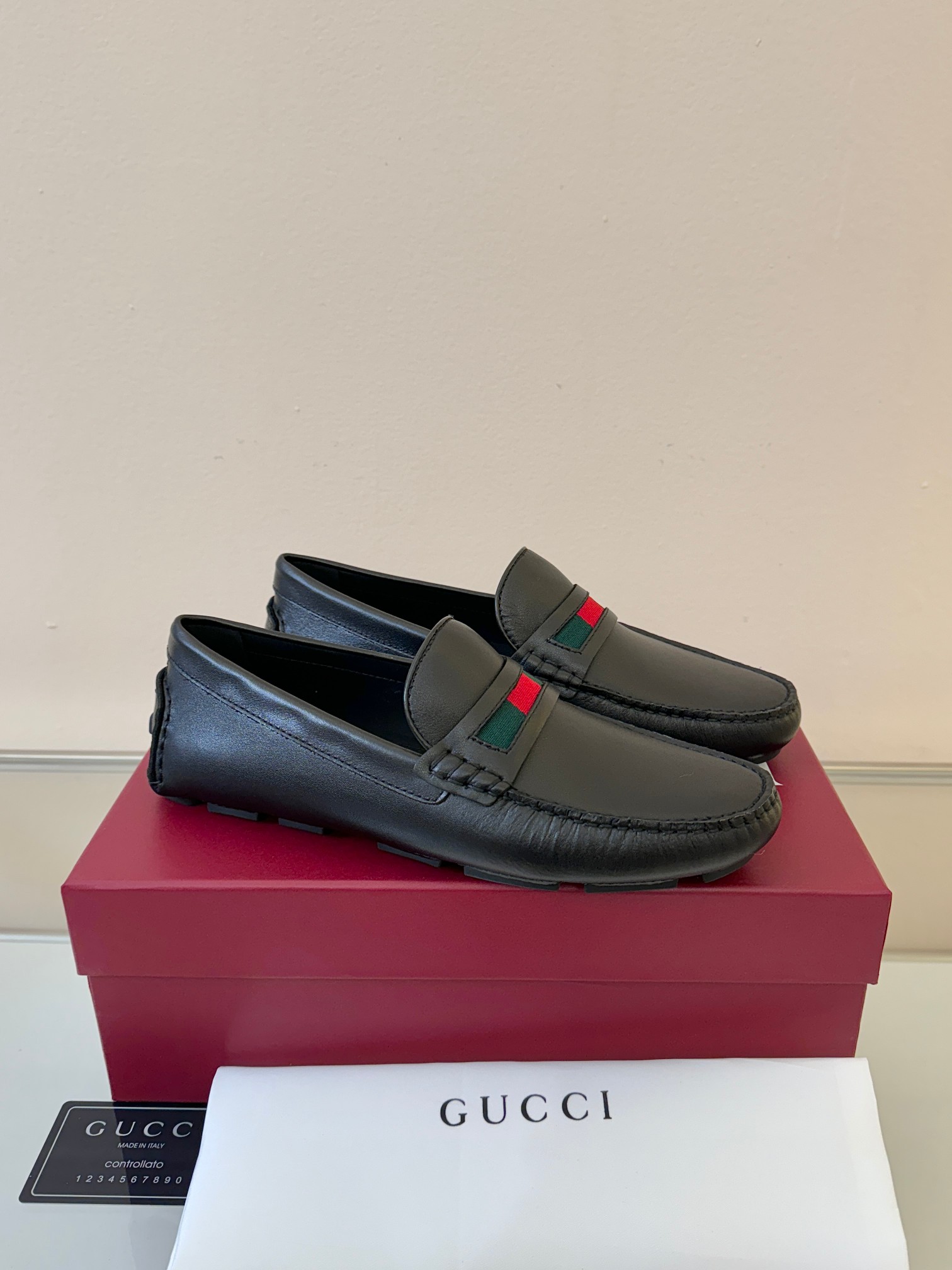 Men's Gucci driver with Web detail in Black leather