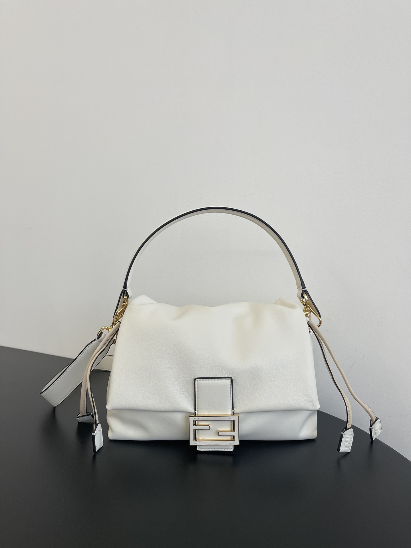 Fendi Medium Baguette Soft Bag in Nappa leather-White