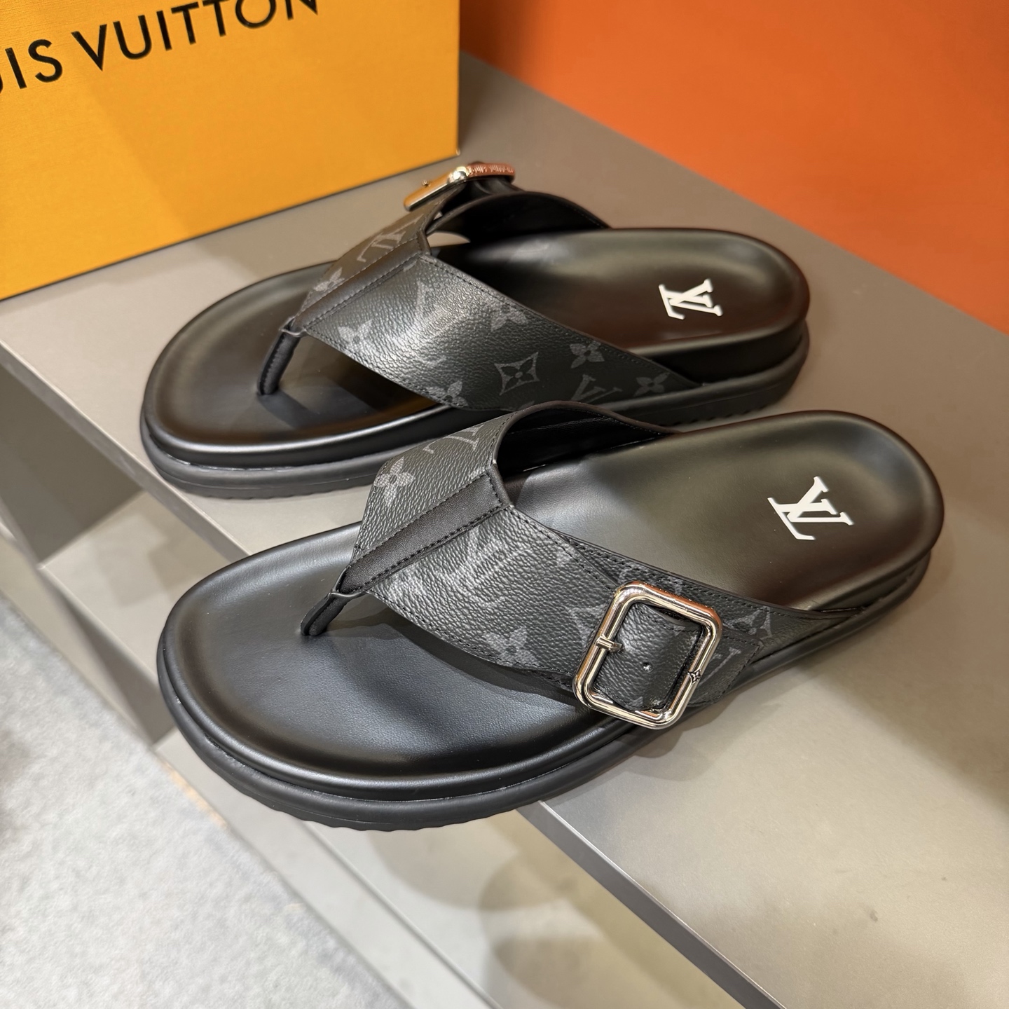 Men's LV Flip-flop