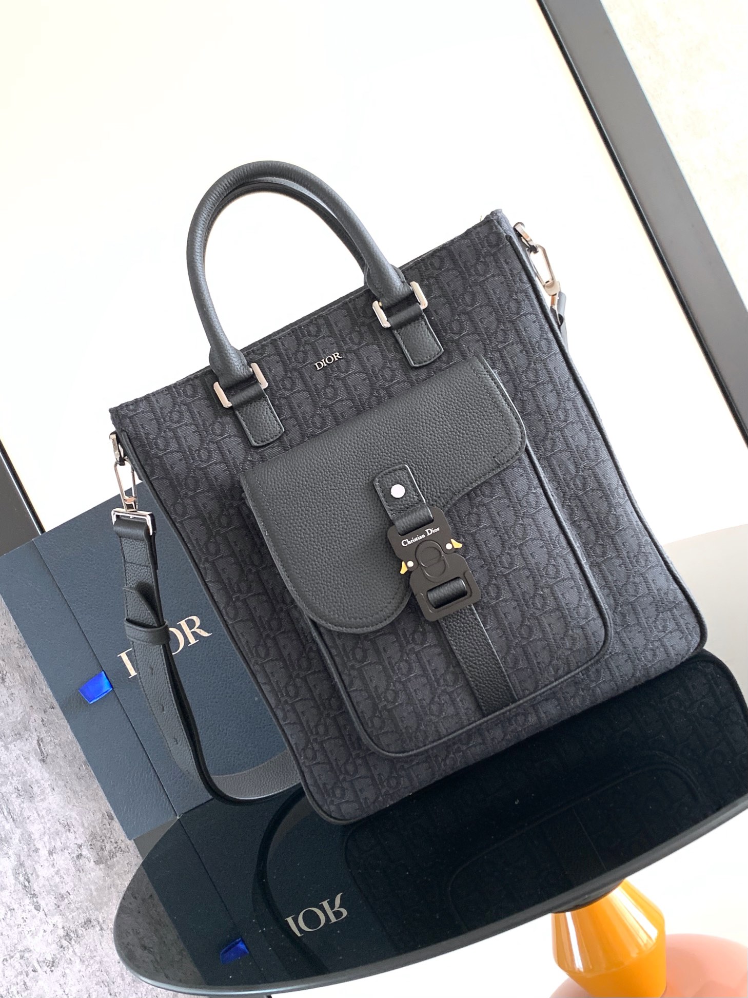 Men's Dior Saddle Tote in Black Oblique Jacquard and leather