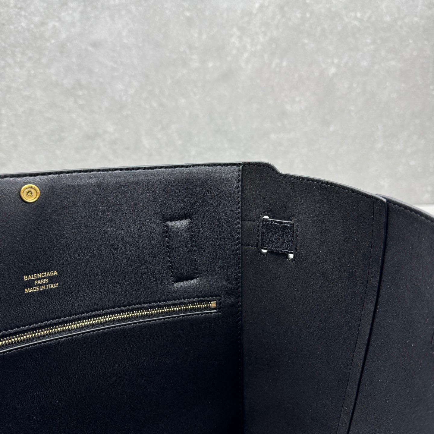 Balenciaga Bel Air Tote Bag Large in Black