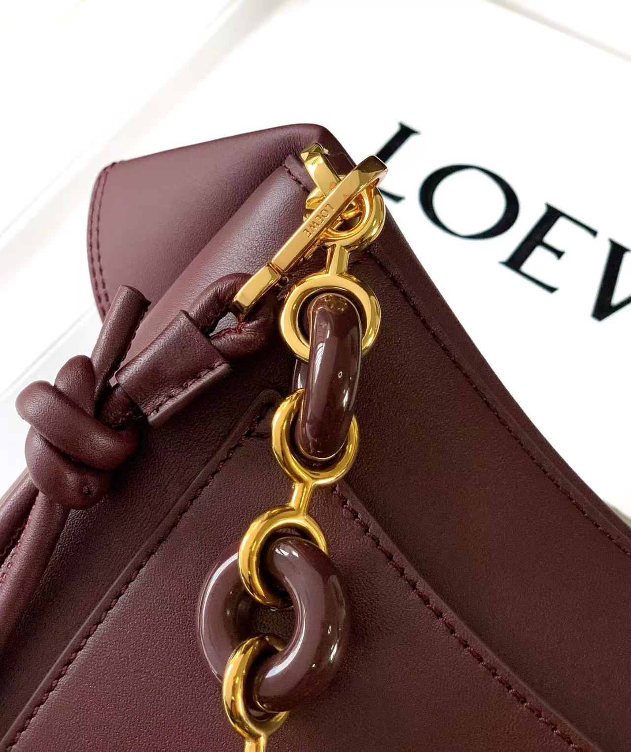 Loewe new burgundy red chain bag shoulder bag