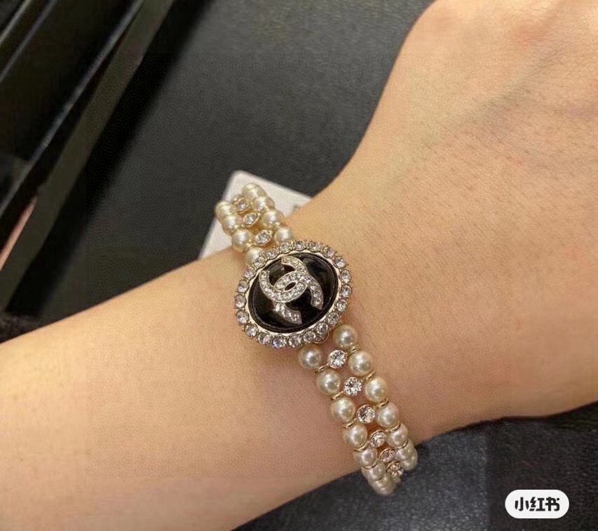 Chanel Fashion Pearl Bracelet
