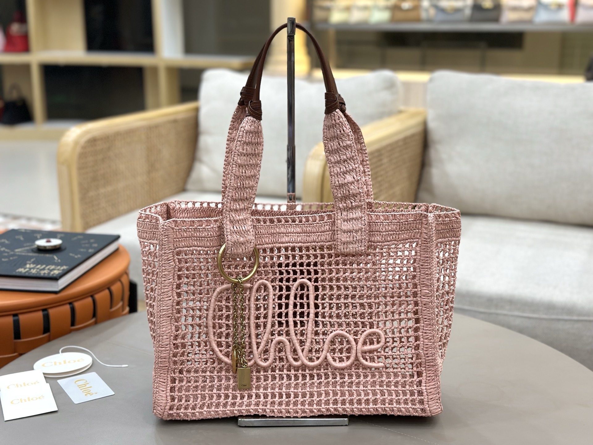 Chloe Summer Banaba East-west Tote Bag in raffia-Summery Beige