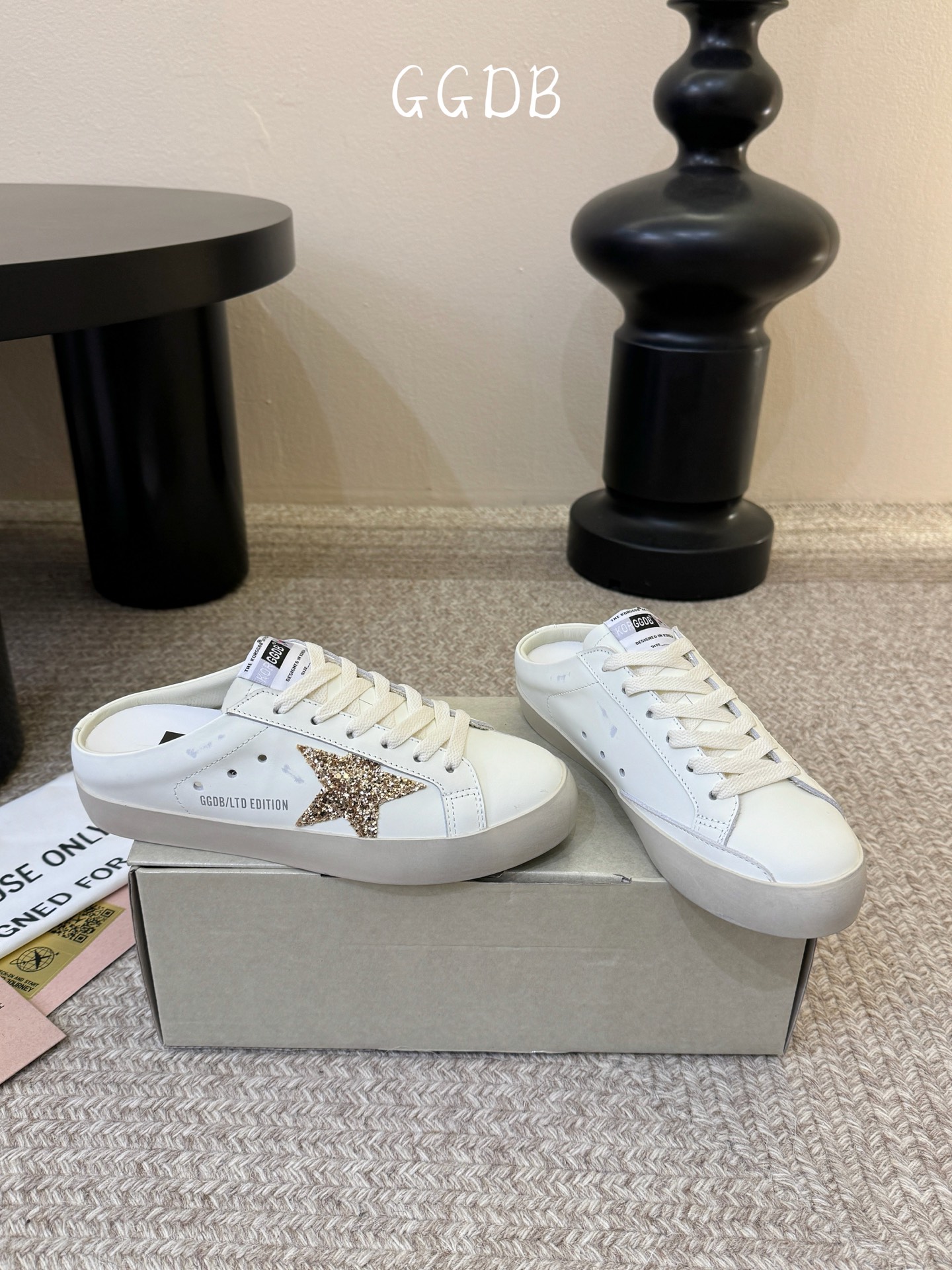 Golden Goose Women's Super-Star Sabot