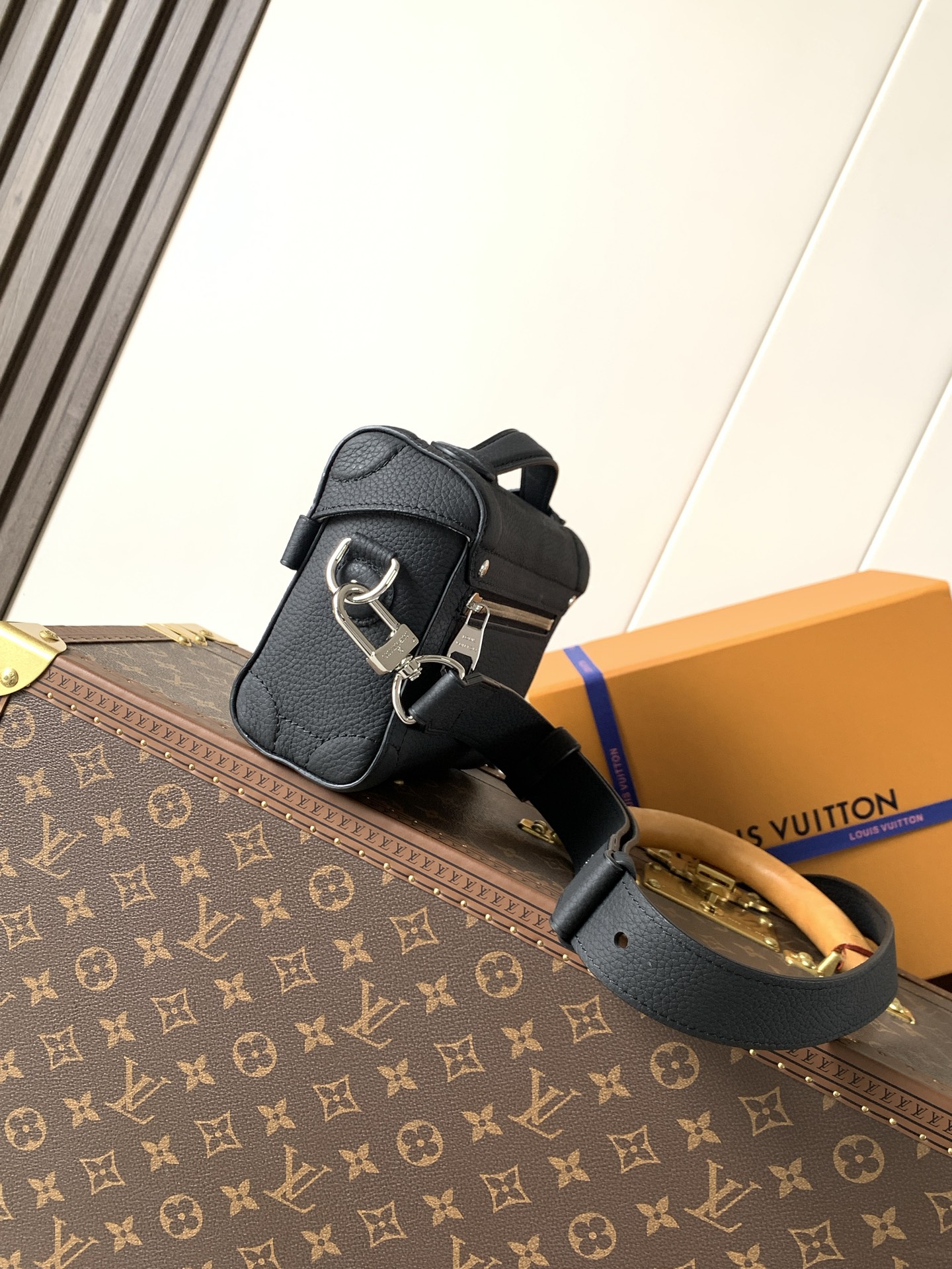 Louis Vuitton Soul Trunk handbag