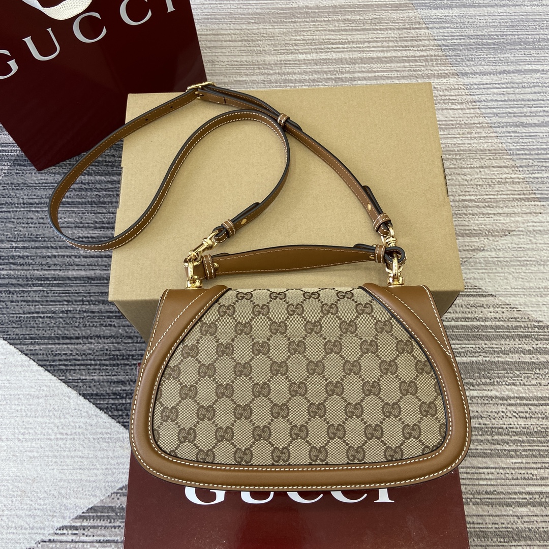 Gucci Blondie medium top handle bag 815714