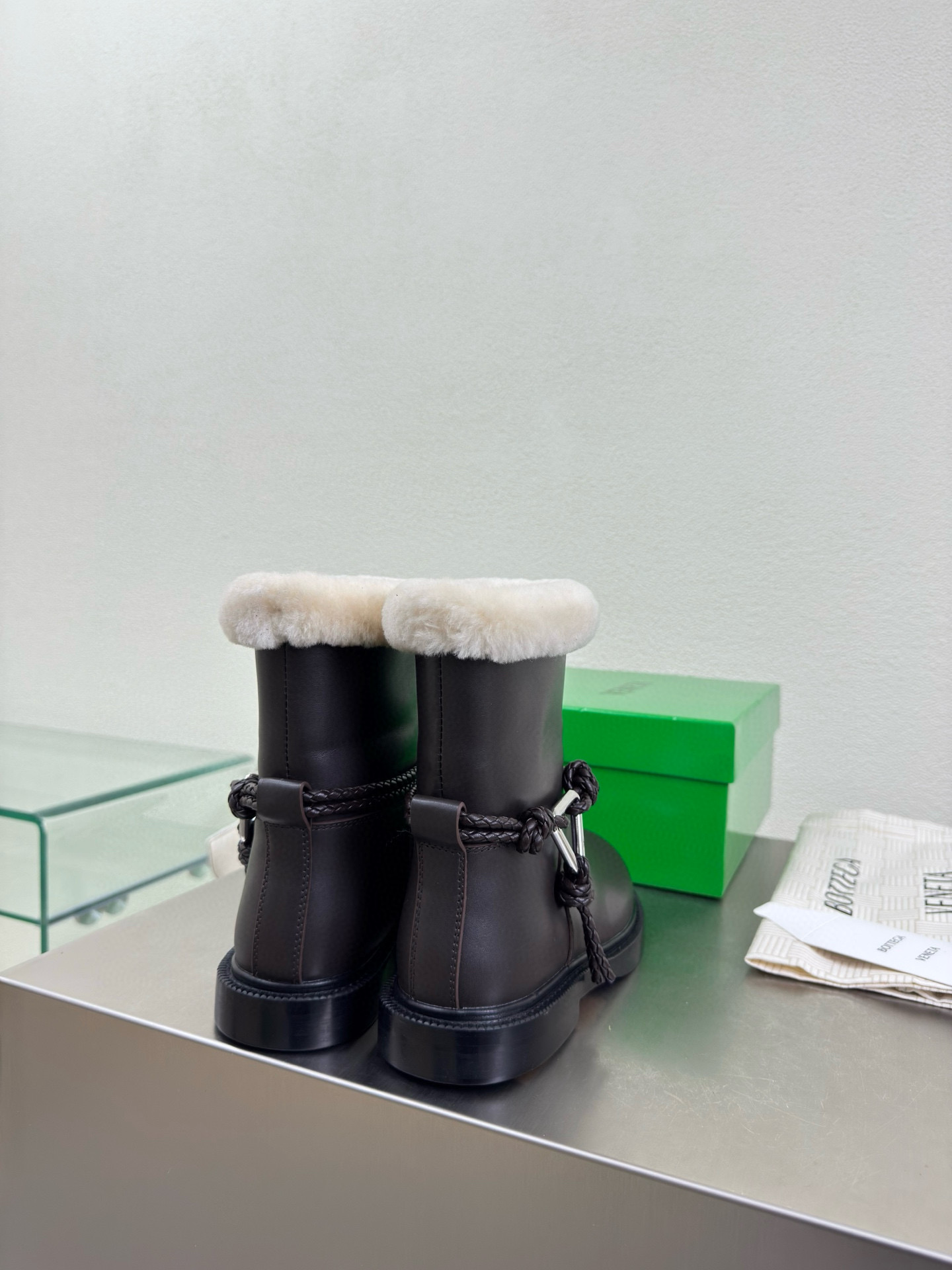 Bottega James Ankle Boot Chocolate leather White Shirling