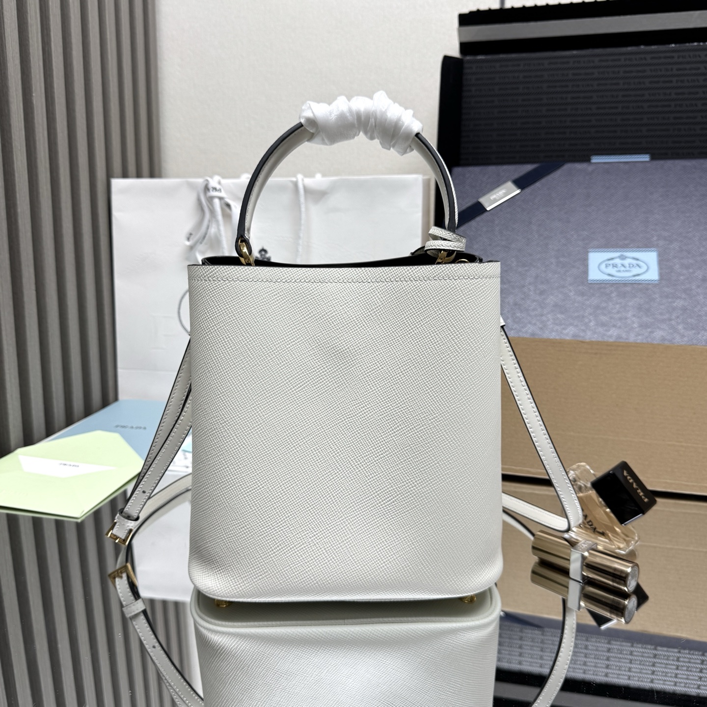 Prada Panier Saffiano iconic leather bag-White 1BA212