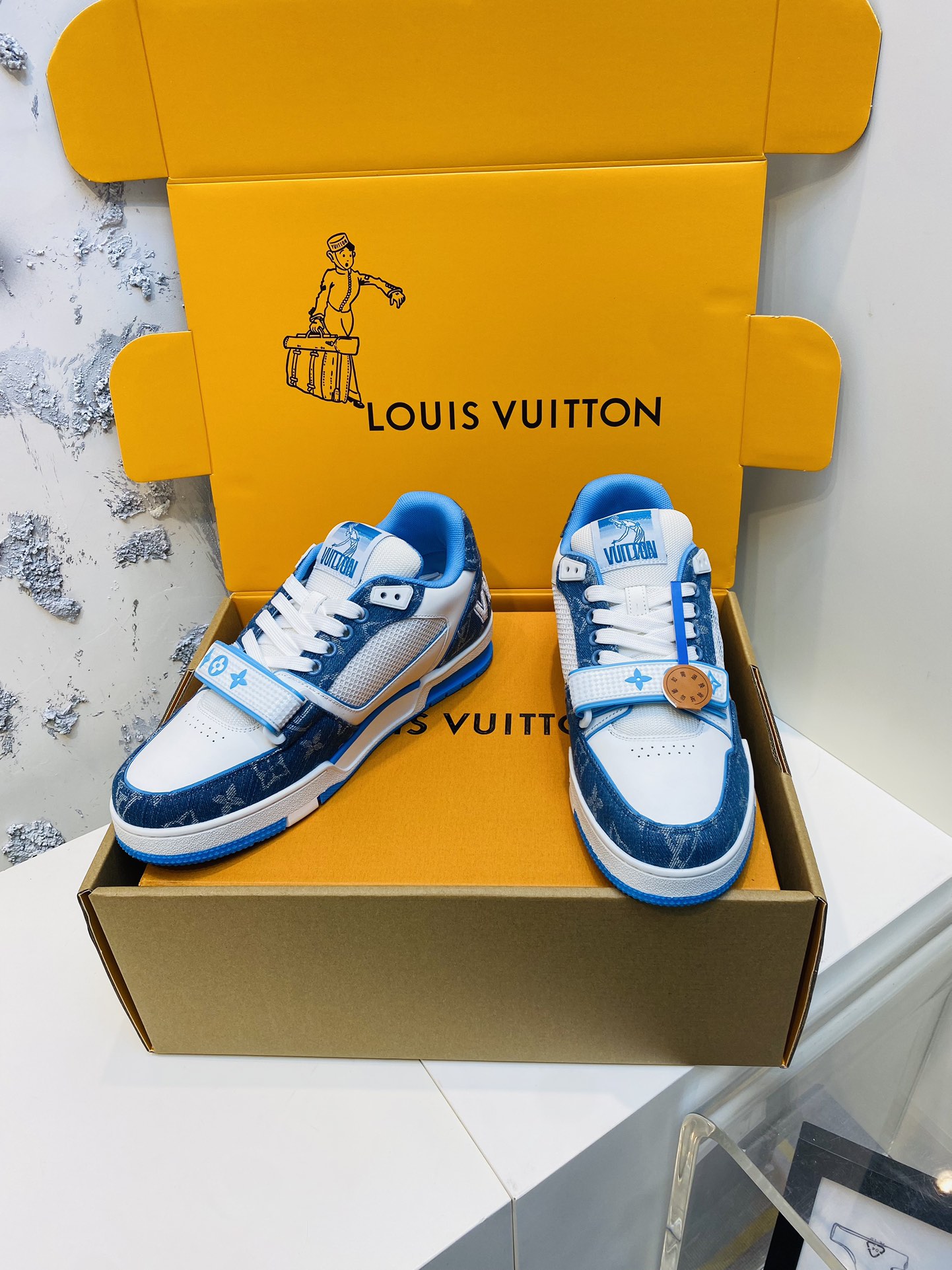 LV Unisex Trainer Sport Shoes