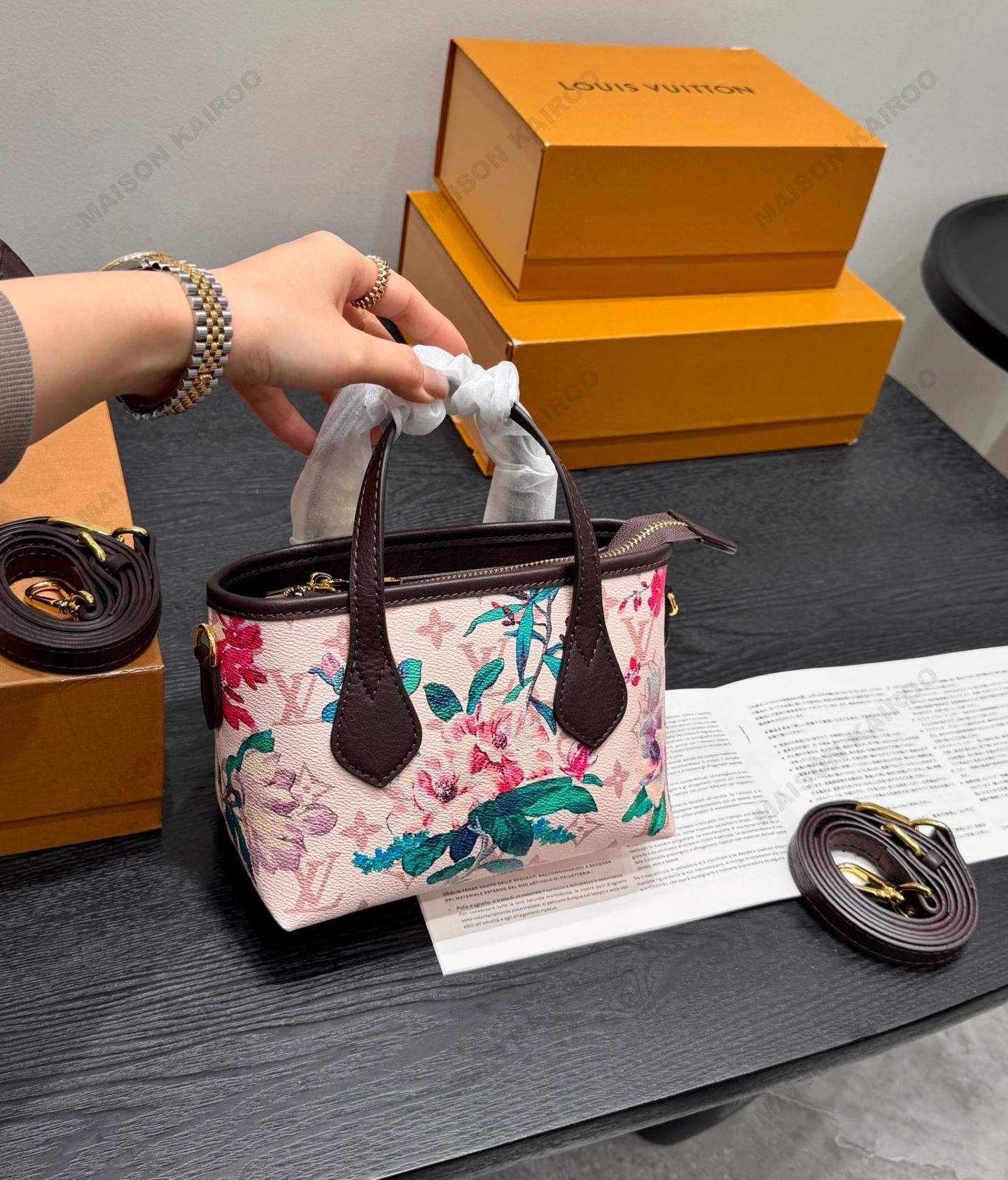 Louis Vuitton LV Neverfull BB Multicolor Floral Monogram Canvas Shoulder Top Handle Bag - KAIROO