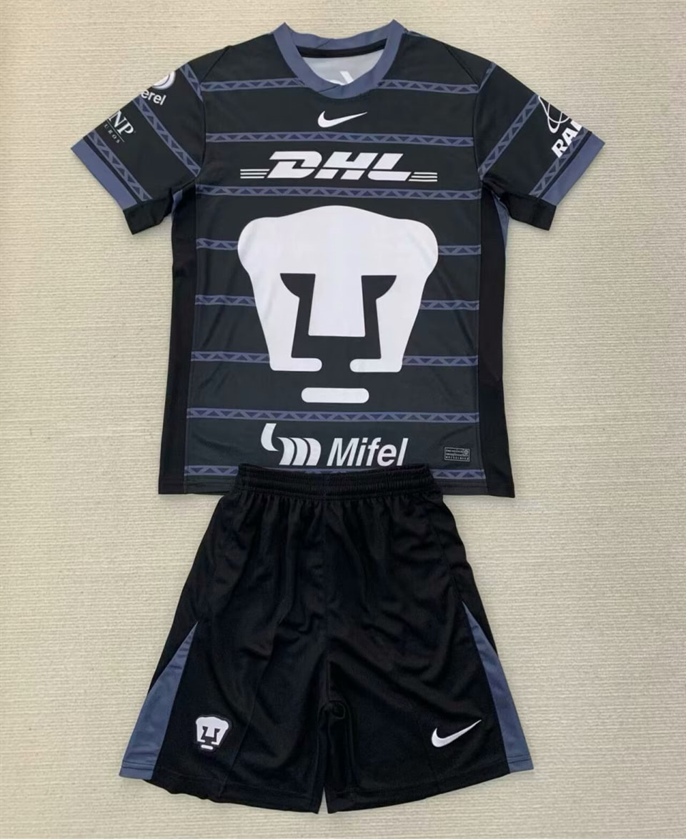 Pumas UNAM Goalkeeper Kids Suit 24/25 Black