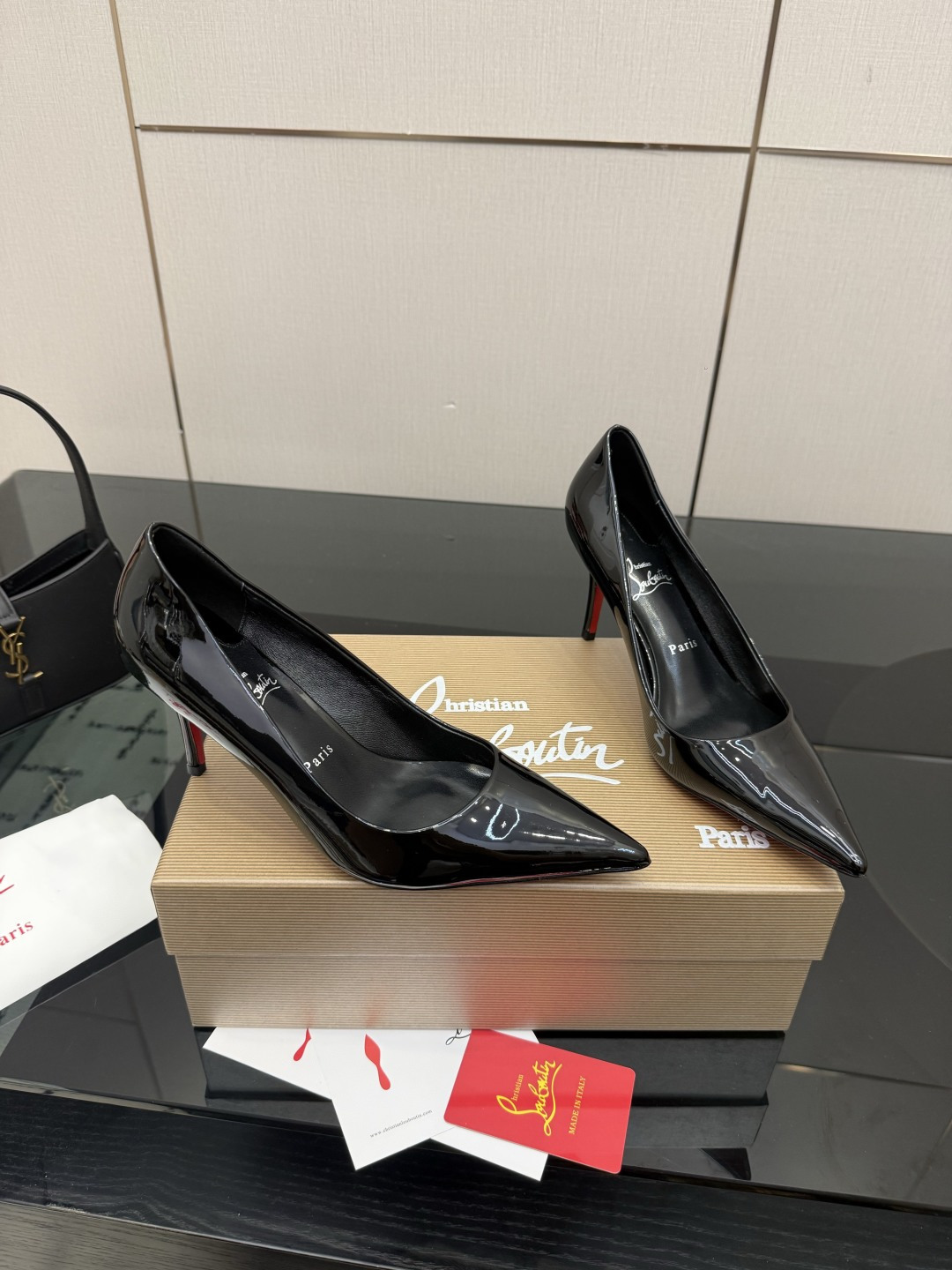Christian Louboutin New shiny leather Pump