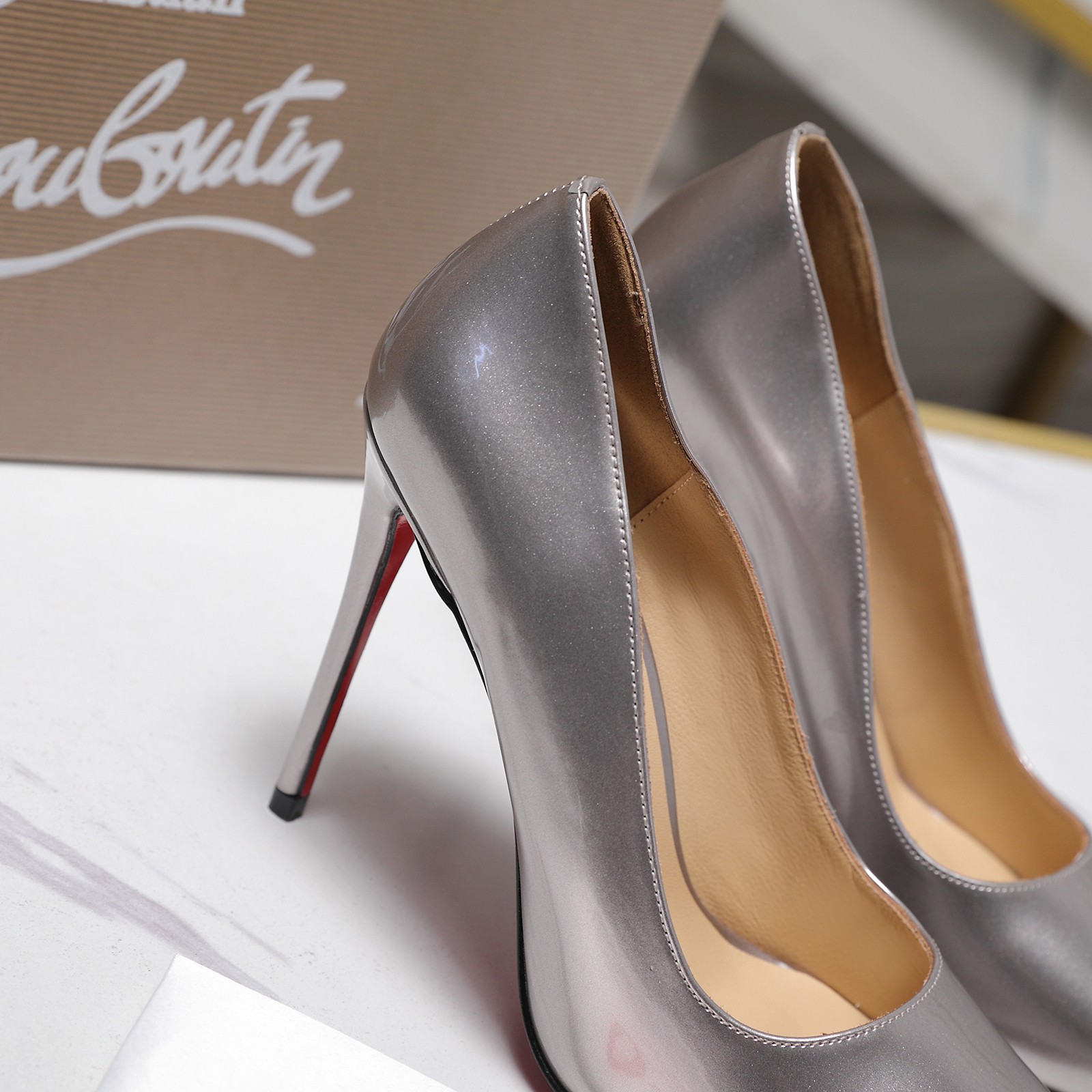 Christian Louboutin Metallic Shiny Silver leather Pump