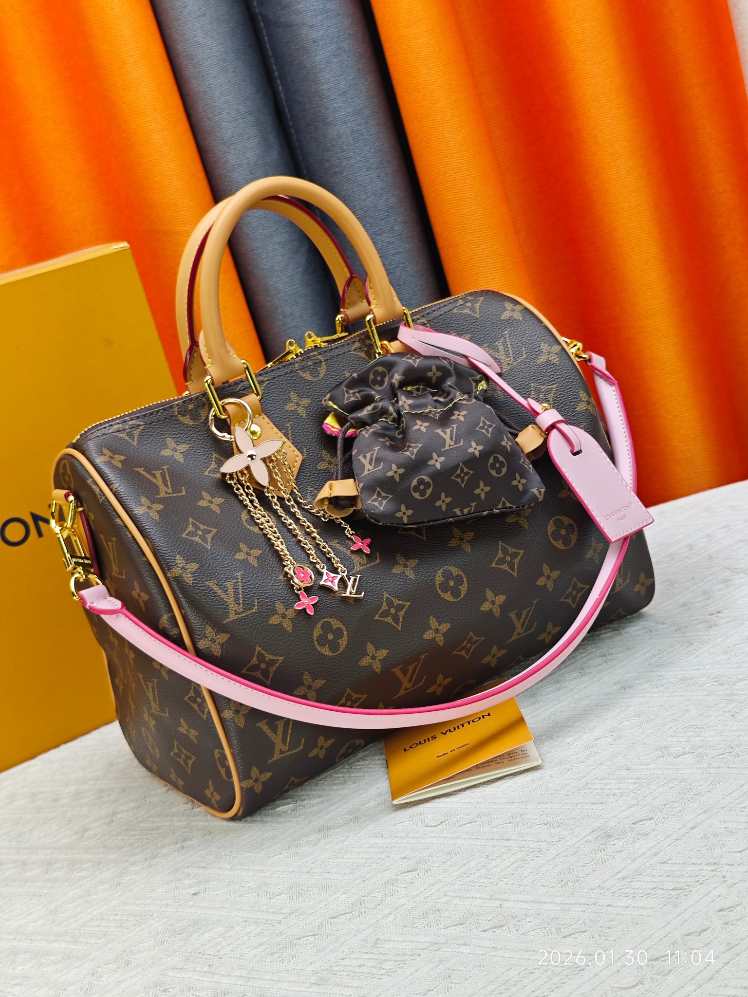 Louis Vuitton LV Speedy Bandoulière 30 Monogram Leather handbag