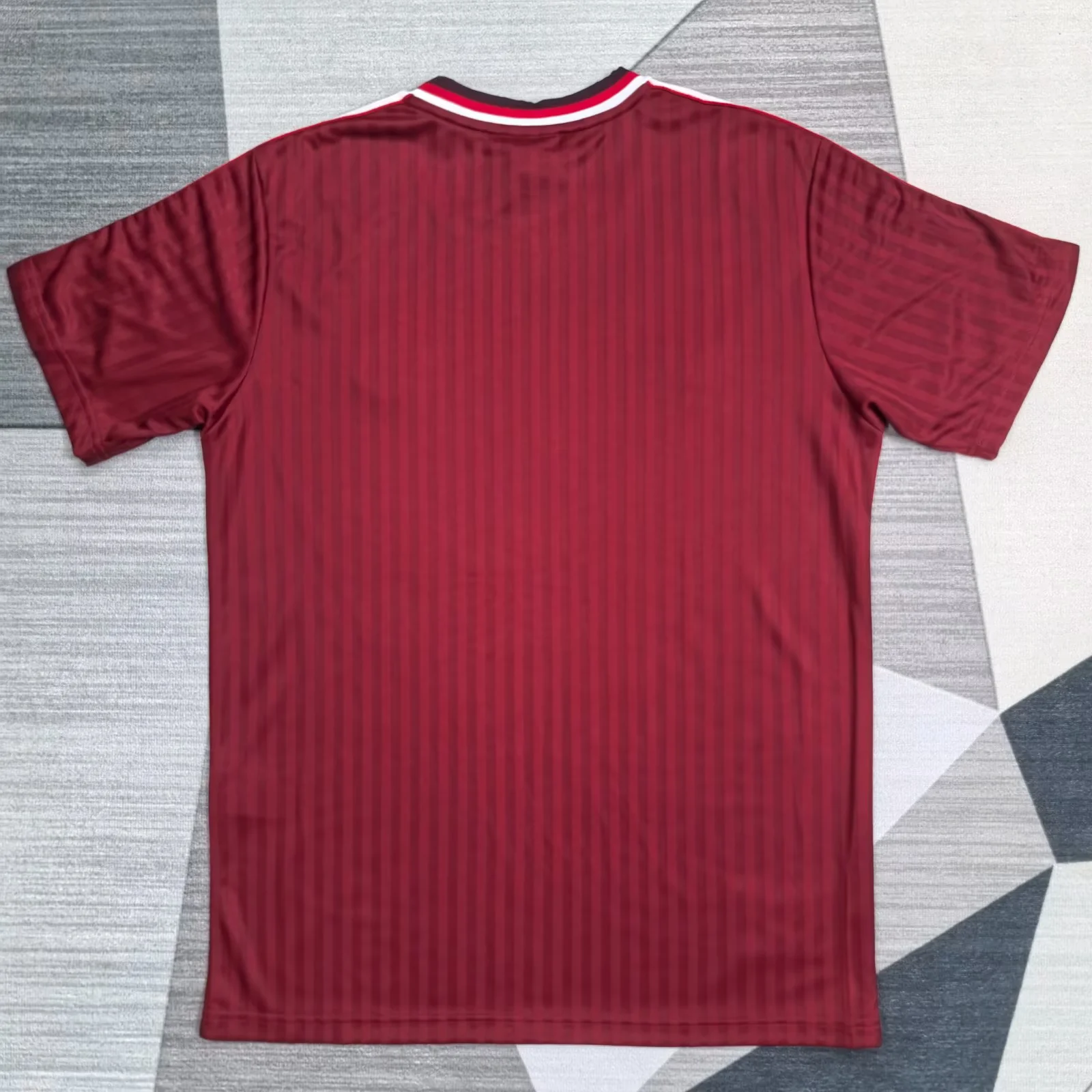 2025/26 Retro Bayern Munich Home Red Soccer Jersey 1:1 Thai Quality