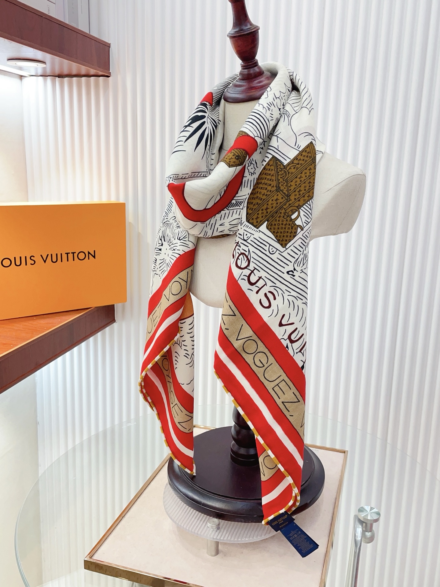 Louis Vuitton LV Bon Voyage Shawl 140cm